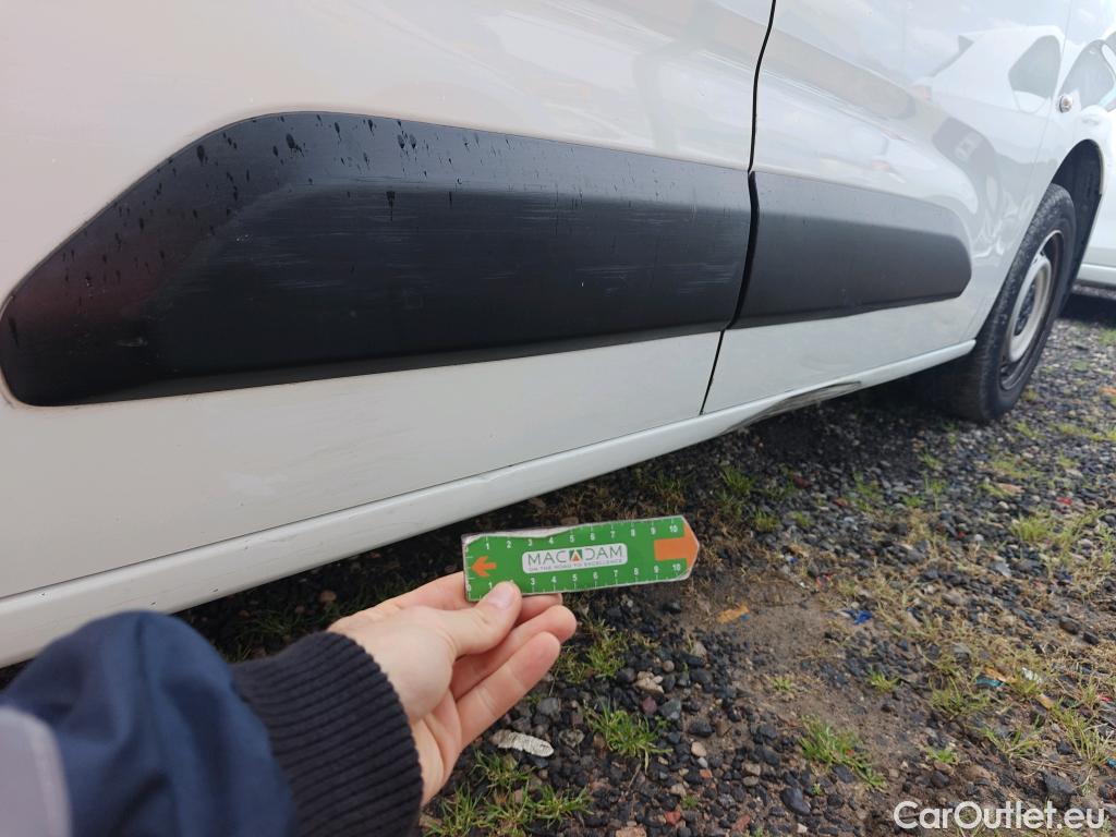  Peugeot  Partner PEUGEOT  / 2018 / 3P / furgón derivado de turismo Pro Standard 600kg BlueHDi 73kW (AC) #3