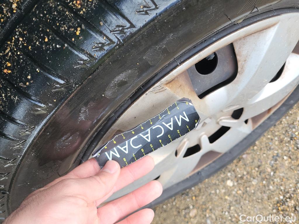  Renault  Kangoo RENAULT  Combi / 2013 / 4P / combi Profesional M1-AF En. dCi 66kW (90CV) E6 #42