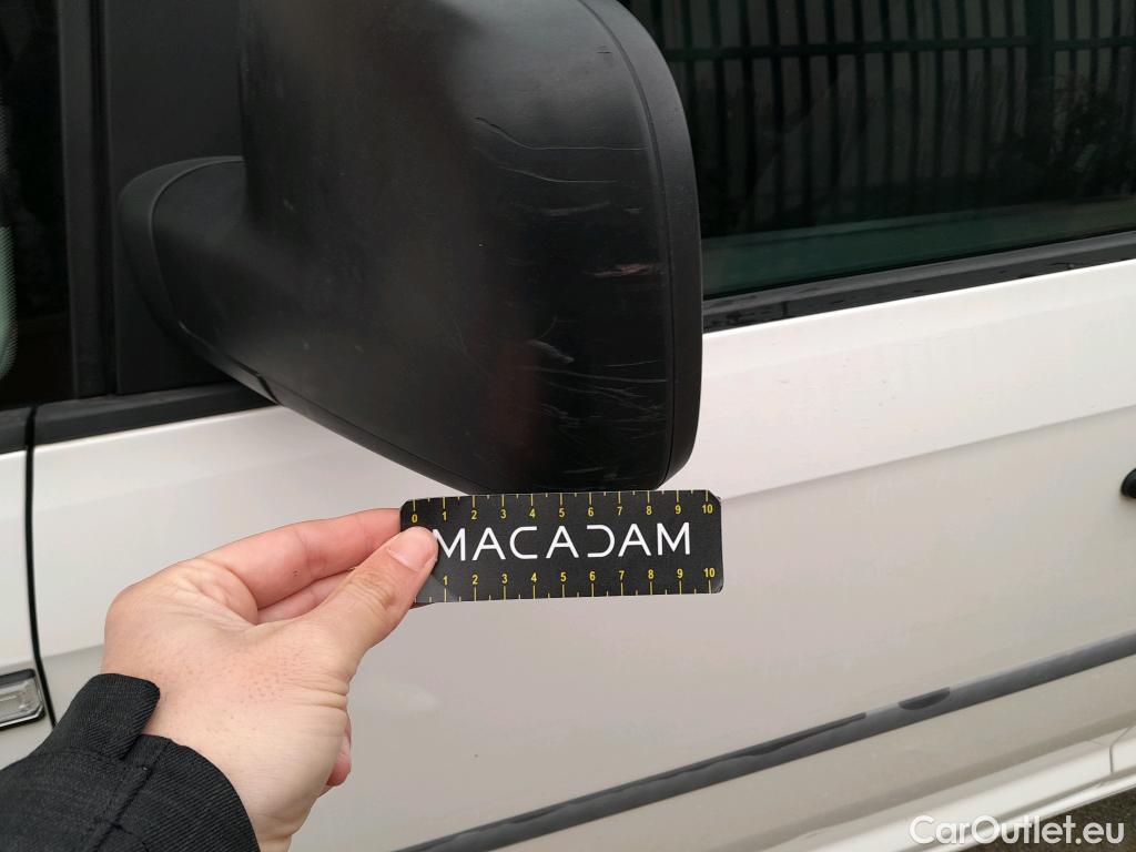  Volkswagen  Caddy VOLKSWAGEN  / 2015 / 4P / combi Business 2.0 TDI 55kW (75CV) BMT * #36