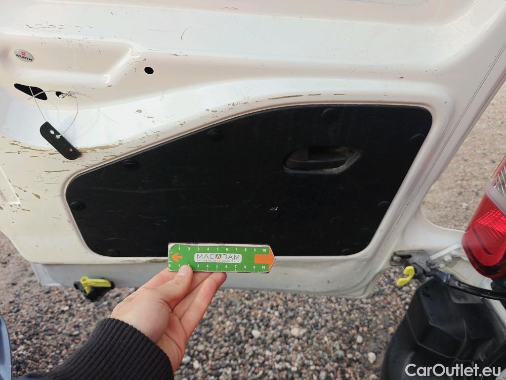  Peugeot  Partner PEUGEOT  / 2018 / 3P / furgón derivado de turismo Pro Standard 600kg BlueHDi 73kW (AC) #93