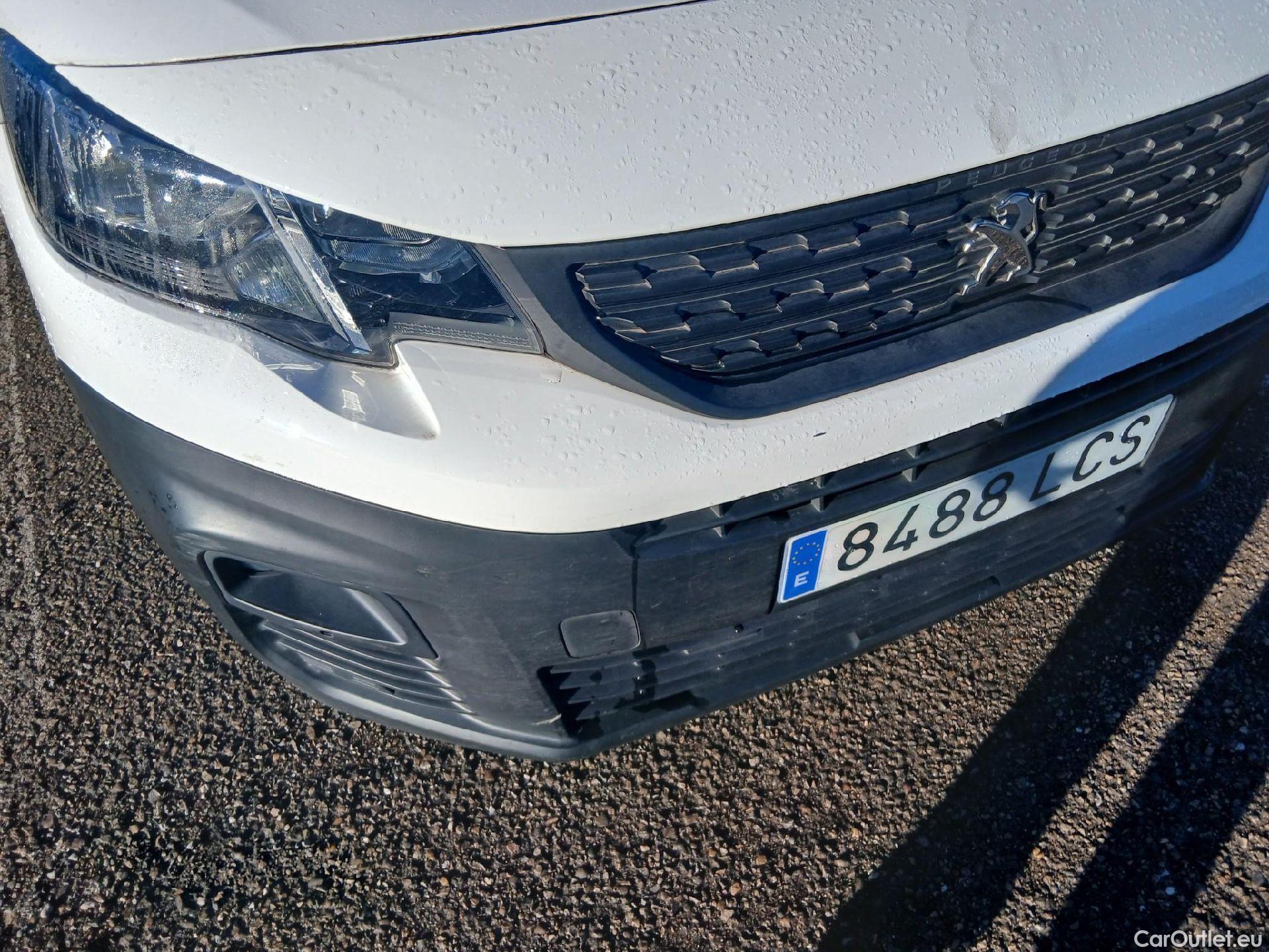  Peugeot  Partner PEUGEOT  / 2018 / 3P / furgón derivado de turismo Pro Standard 600kg BlueHDi 73kW (CX) #3