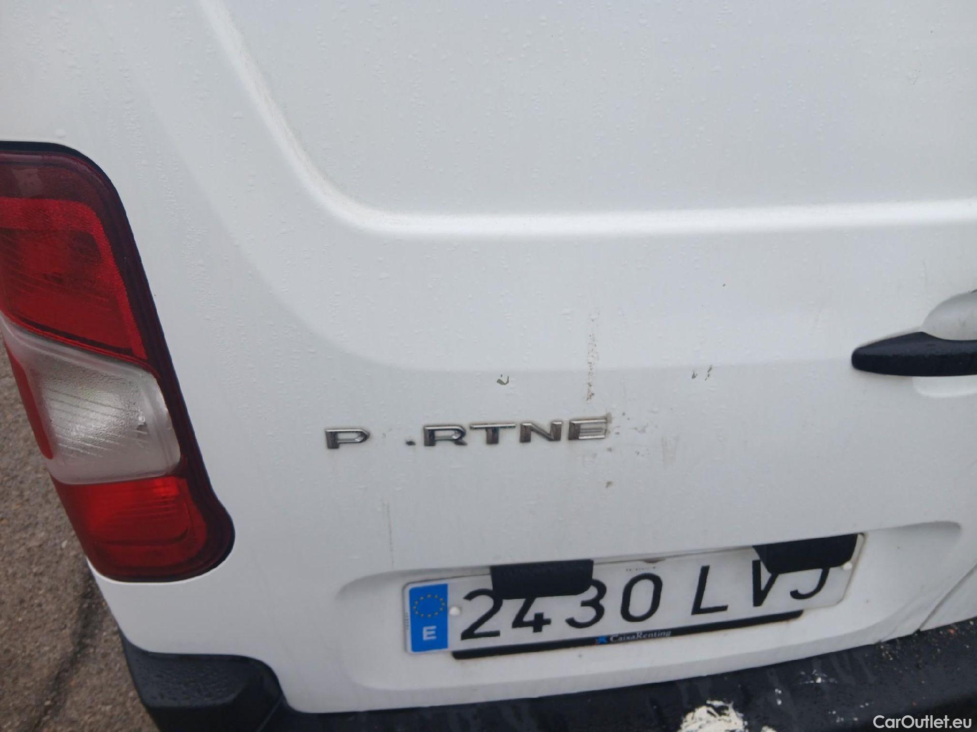  Peugeot  Partner PEUGEOT  / 2018 / 4P / furgón derivado de turismo Premium Standard 600kg BlueHDi 73kW (AC) #15