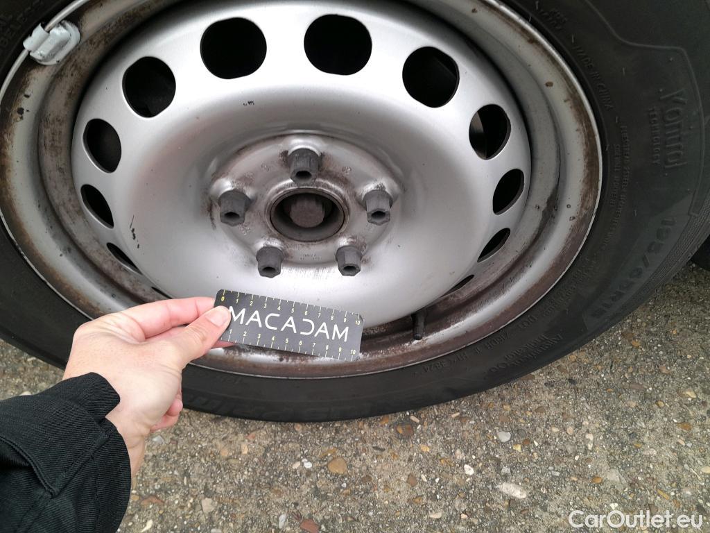  Volkswagen  Caddy VOLKSWAGEN  / 2015 / 4P / combi Business 2.0 TDI 55kW (75CV) BMT * #32