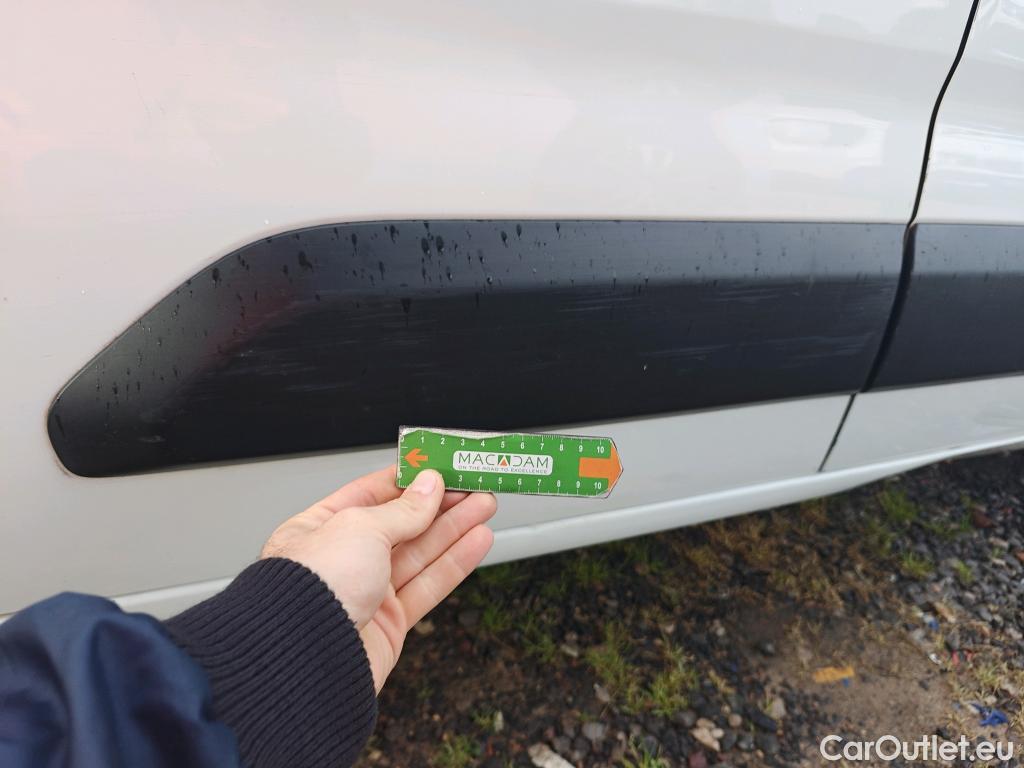  Peugeot  Partner PEUGEOT  / 2018 / 3P / furgón derivado de turismo Pro Standard 600kg BlueHDi 73kW (AC) #86