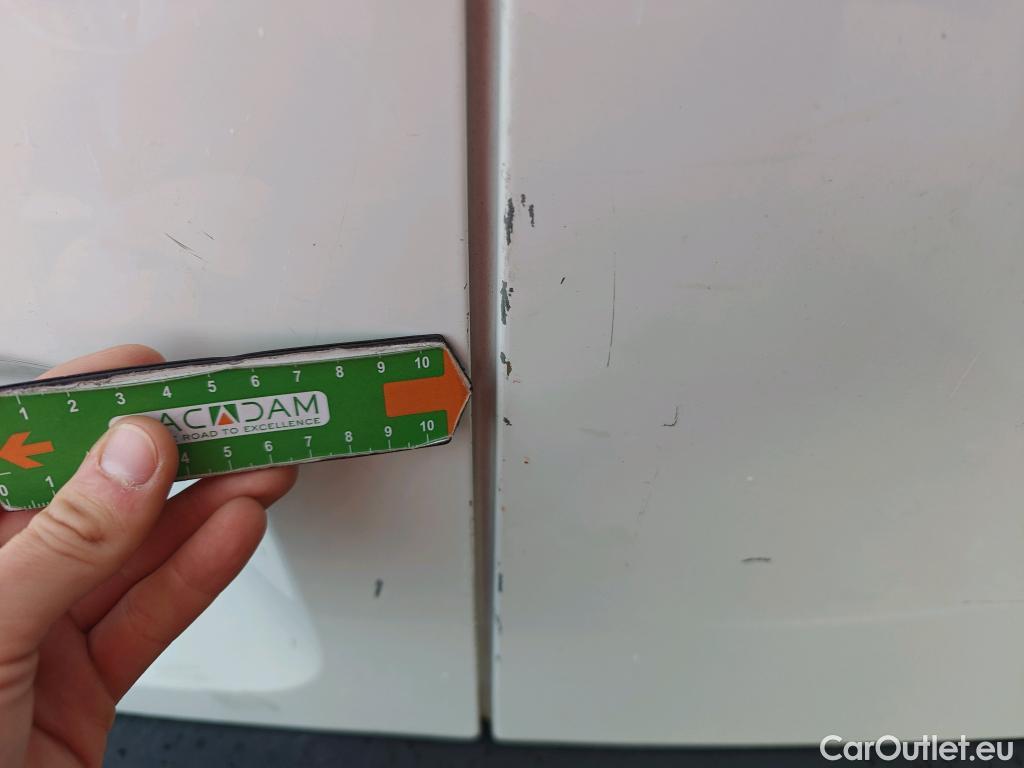  Peugeot  Partner PEUGEOT  / 2018 / 3P / furgón derivado de turismo Pro Standard 600kg BlueHDi 73kW (AC) #18