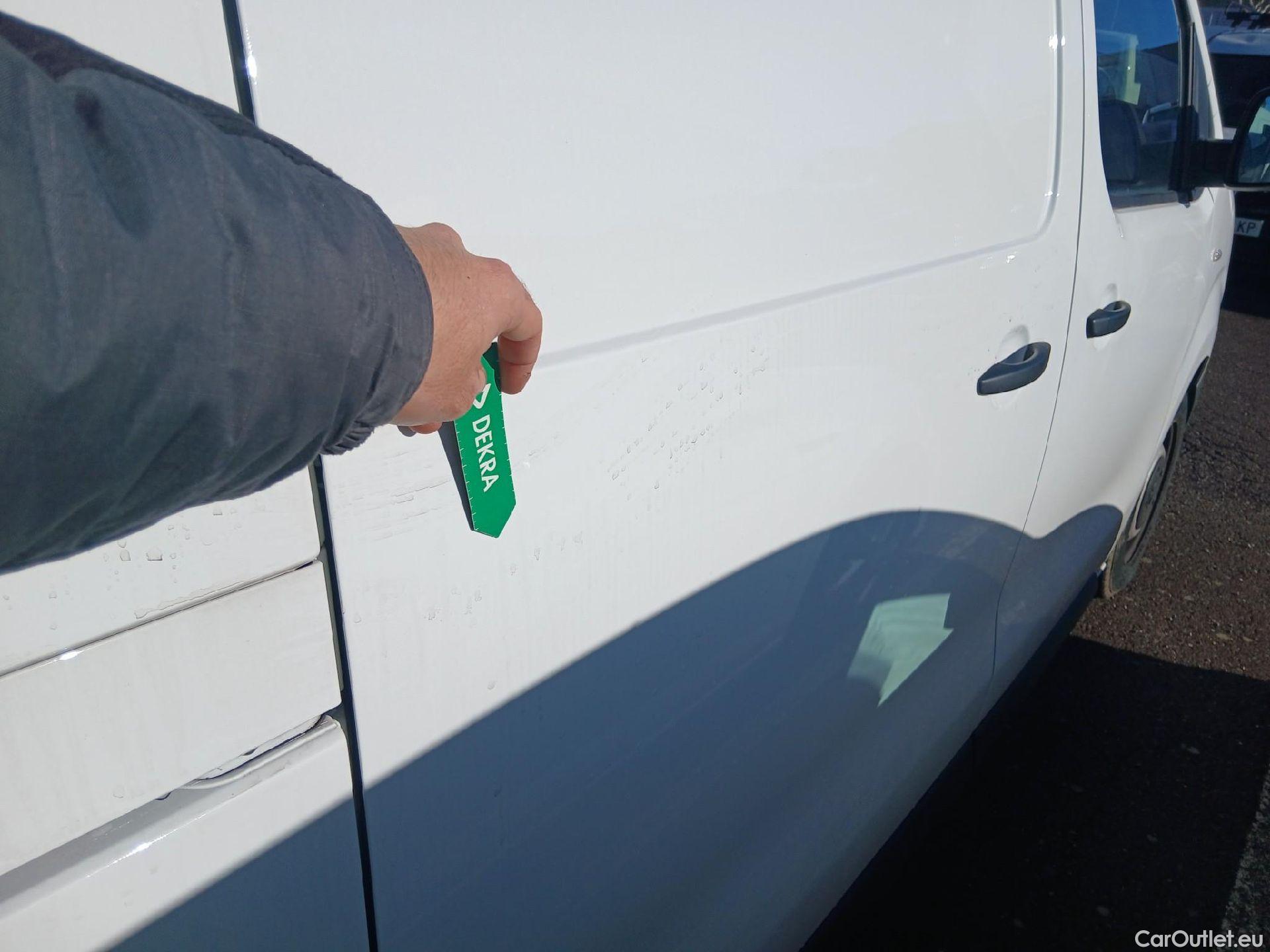  Peugeot  Expert PEUGEOT  / 2016 / 4P / furgón Furgón Premium 1.5 BlueHDi 100 Standard (AC) #22