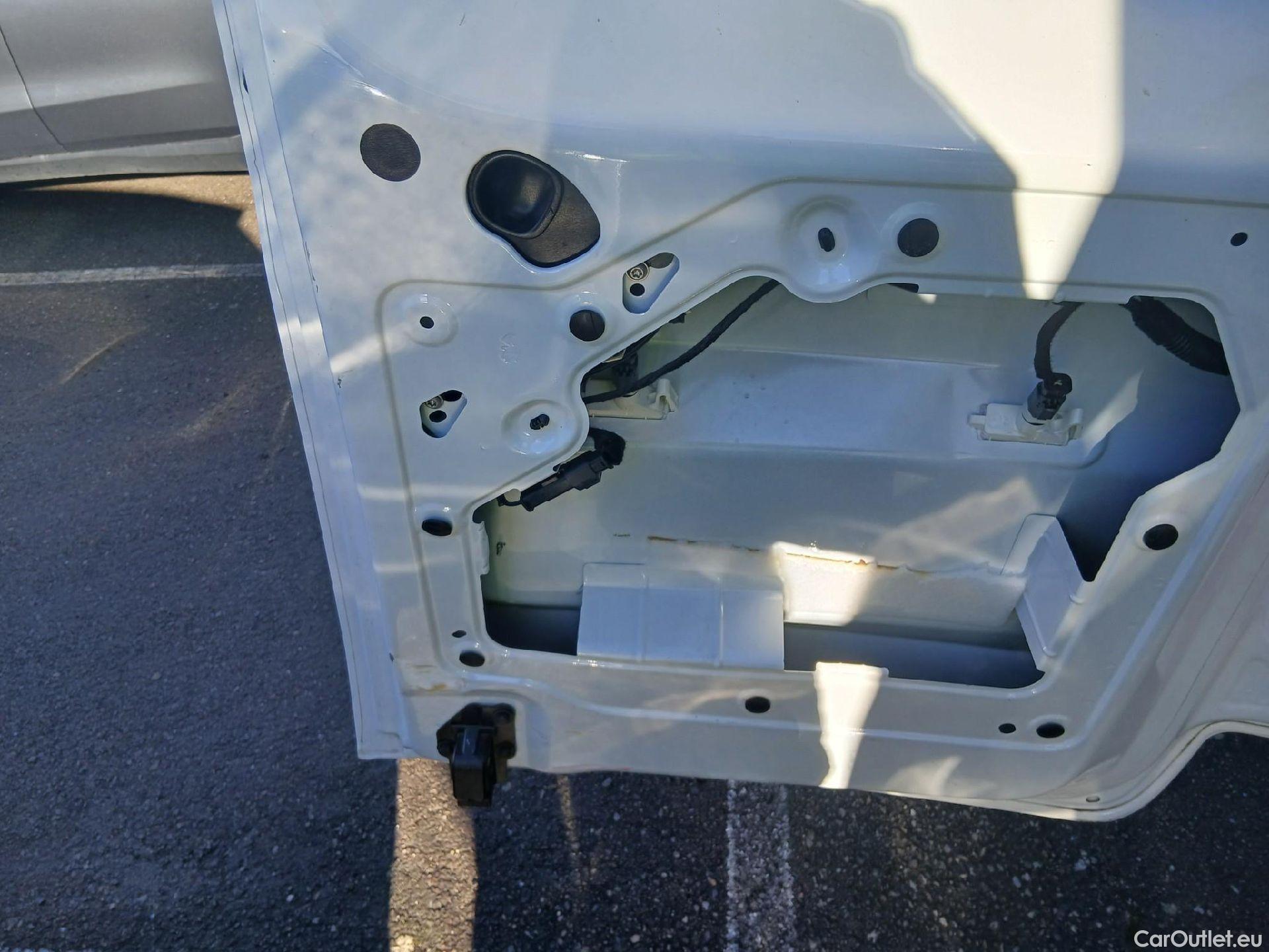  Peugeot  Expert PEUGEOT  / 2016 / 4P / furgón Furgón Premium 1.5 BlueHDi 100 Standard (AC) #32