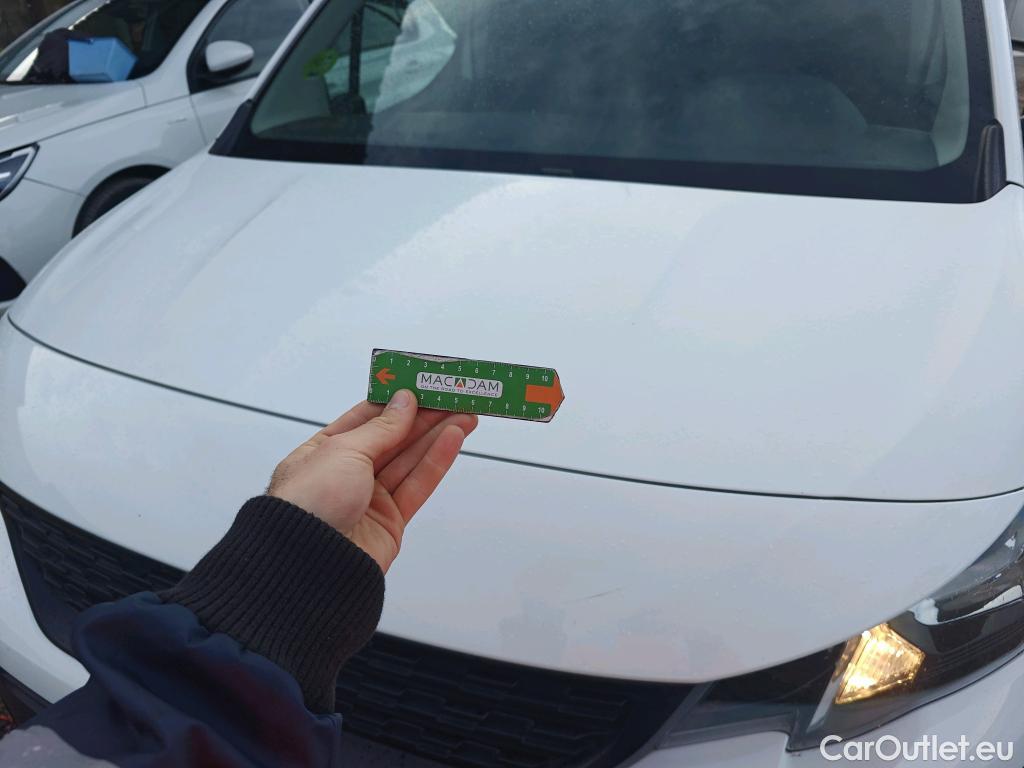  Peugeot  Partner PEUGEOT  / 2018 / 3P / furgón derivado de turismo Pro Standard 600kg BlueHDi 73kW (AC) #91