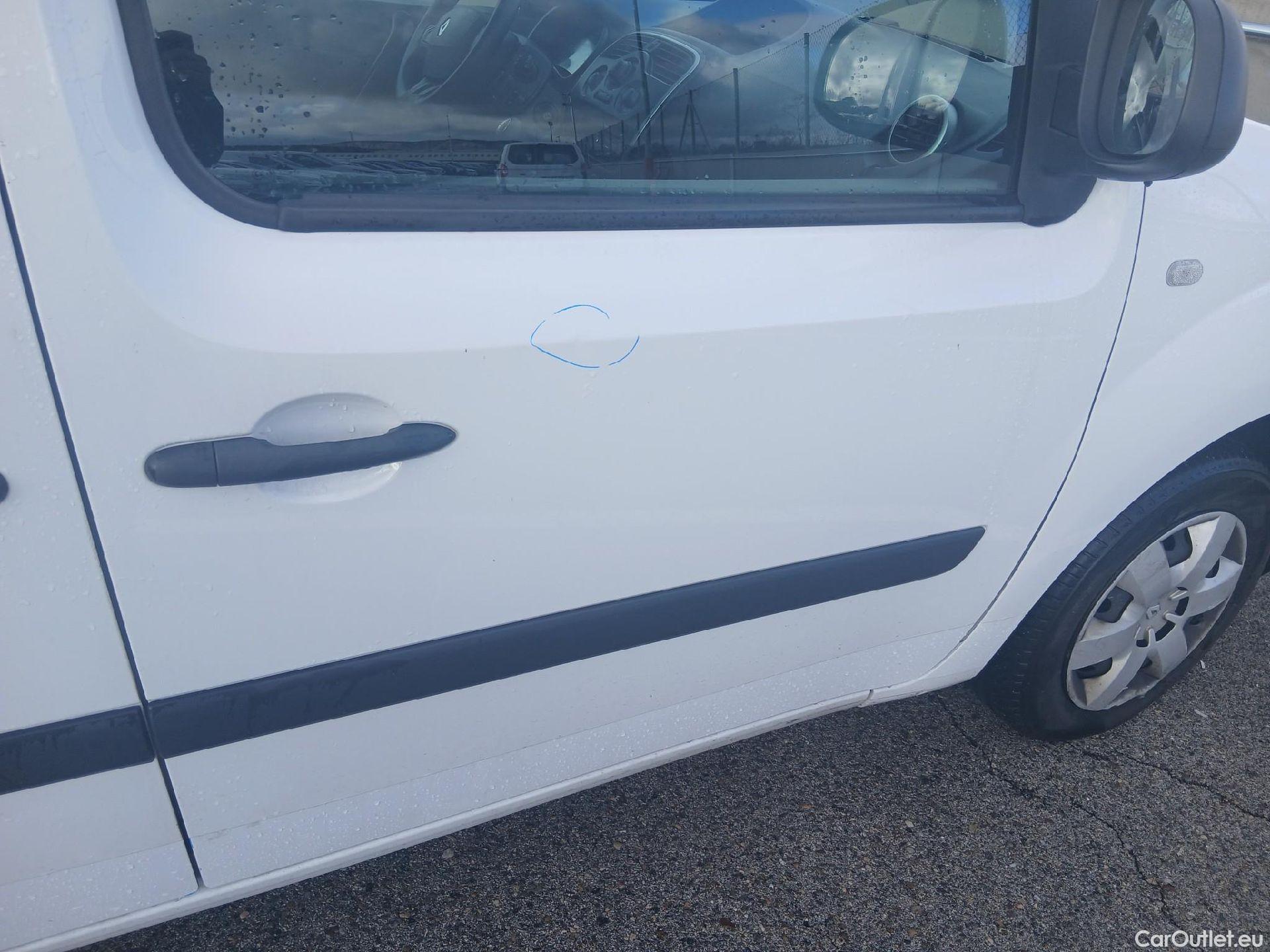  Renault  Kangoo RENAULT  Combi / 2013 / 4P / combi Profesional M1-AF Blue dCi 70 kW (95 CV) #30