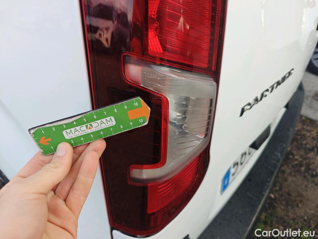  Peugeot  Partner PEUGEOT  / 2018 / 3P / furgón derivado de turismo Pro Standard 600kg BlueHDi 73kW (AC) #73