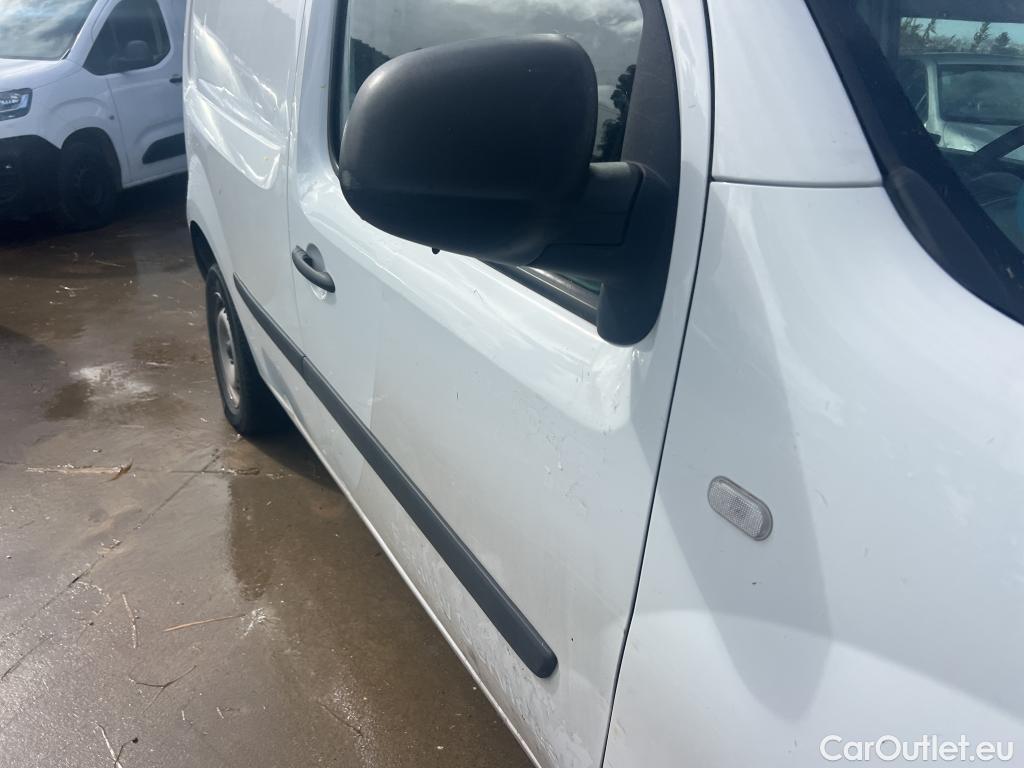  Renault  Kangoo RENAULT  Furgón/2013/3P/furgón derivado de turismo Profesional Blue dCi 59 kW (80CV) #16