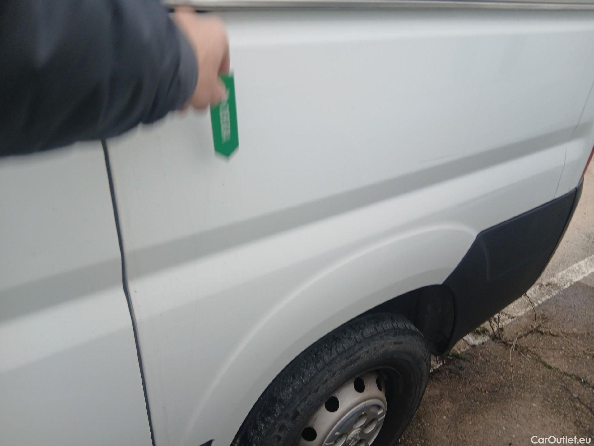  Peugeot  Boxer PEUGEOT  / 2014 / 4P / combi Combi 5/9 Pl 330 L1H1 BlueHDi 88KW (120) #14