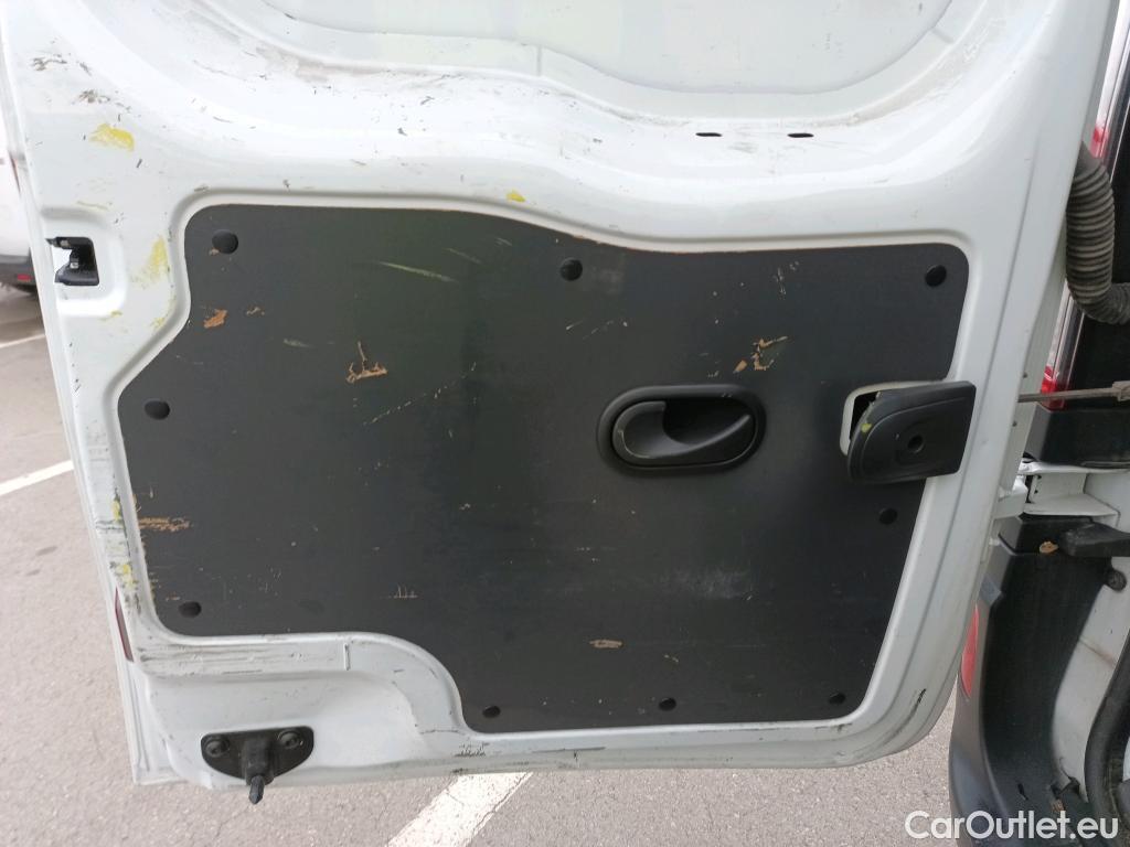  Renault  Kangoo RENAULT  Furgón/2013/3P/furgón derivado de turismo Profesional Blue dCi 70kW (95CV) #33