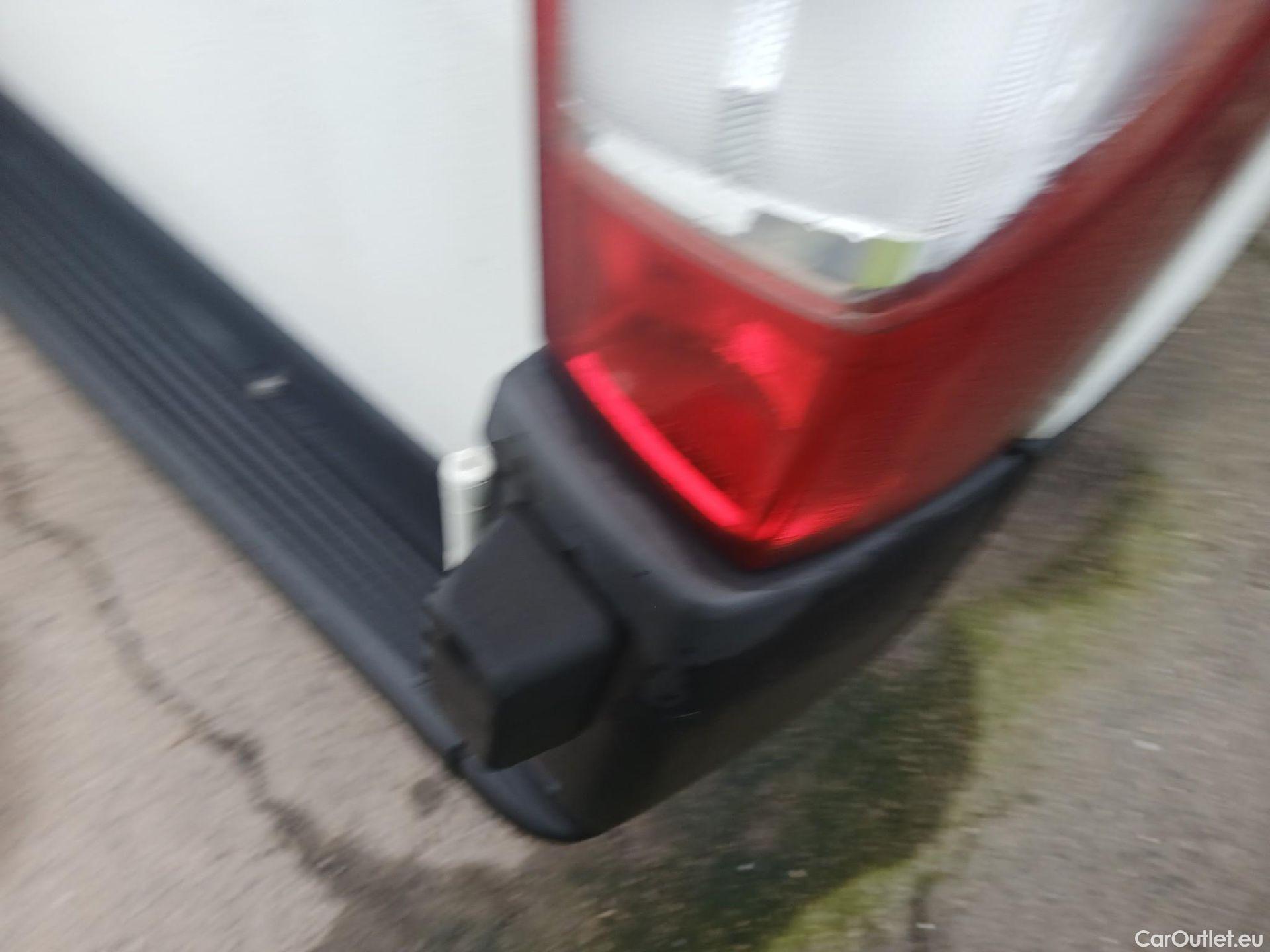  Peugeot  Boxer PEUGEOT  / 2014 / 4P / combi Combi 5/9 Pl 330 L1H1 BlueHDi 88KW (120) #18