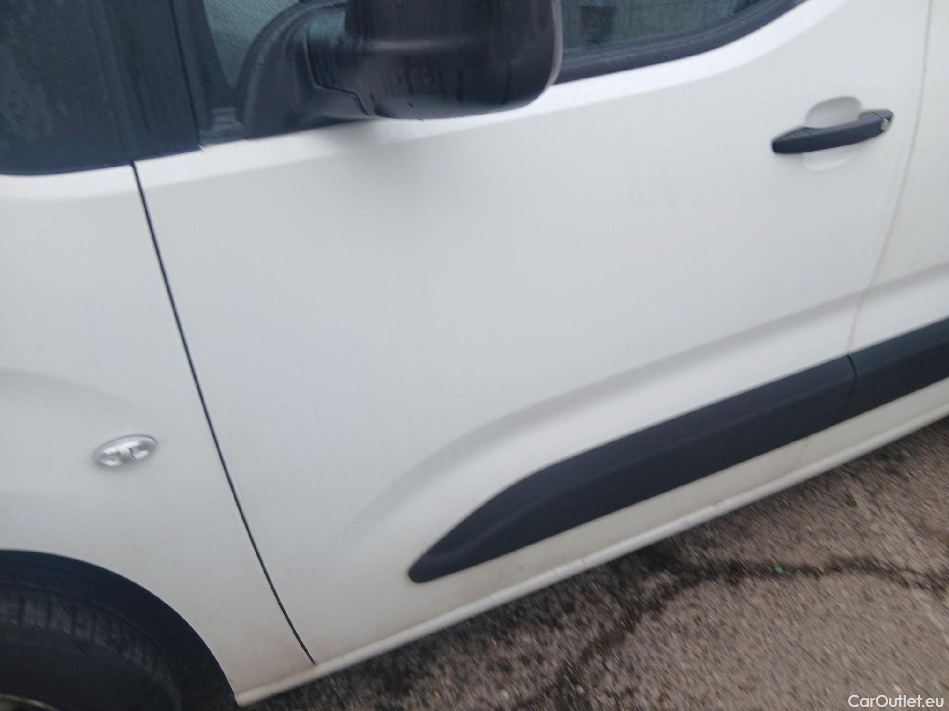  Peugeot  Partner PEUGEOT  / 2018 / 4P / furgón derivado de turismo Premium Standard 600kg BlueHDi 73kW (AC) #9