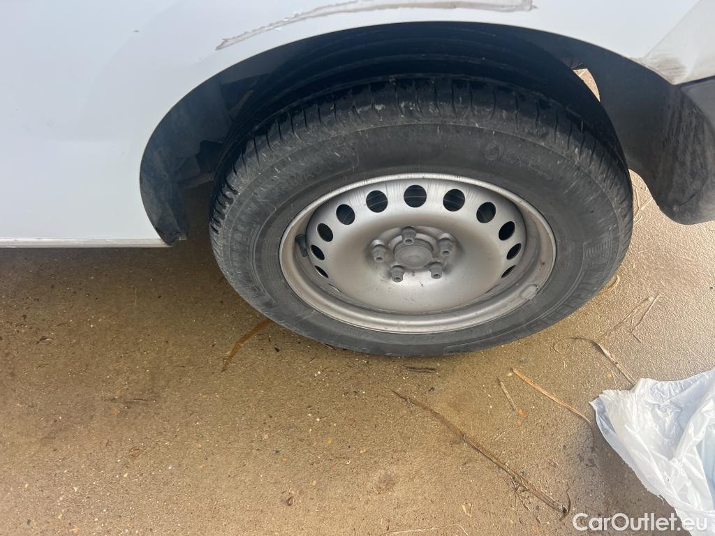  Renault  Kangoo RENAULT  Furgón/2013/3P/furgón derivado de turismo Profesional Blue dCi 59 kW (80CV) #44