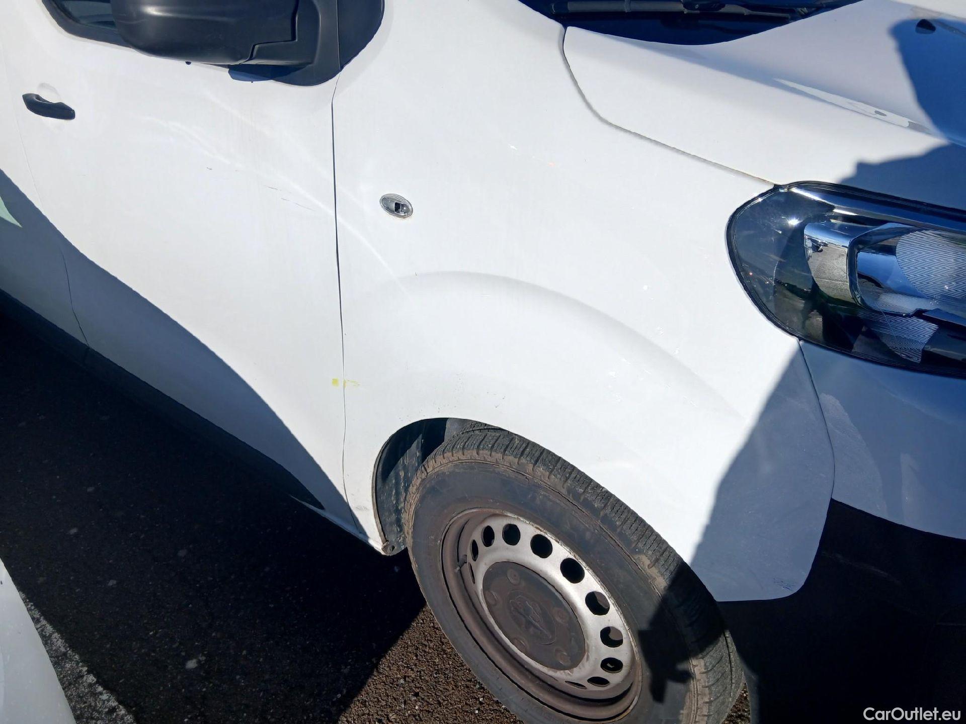  Peugeot  Expert PEUGEOT  / 2016 / 4P / furgón Furgón Premium 1.5 BlueHDi 100 Standard (AC) #27