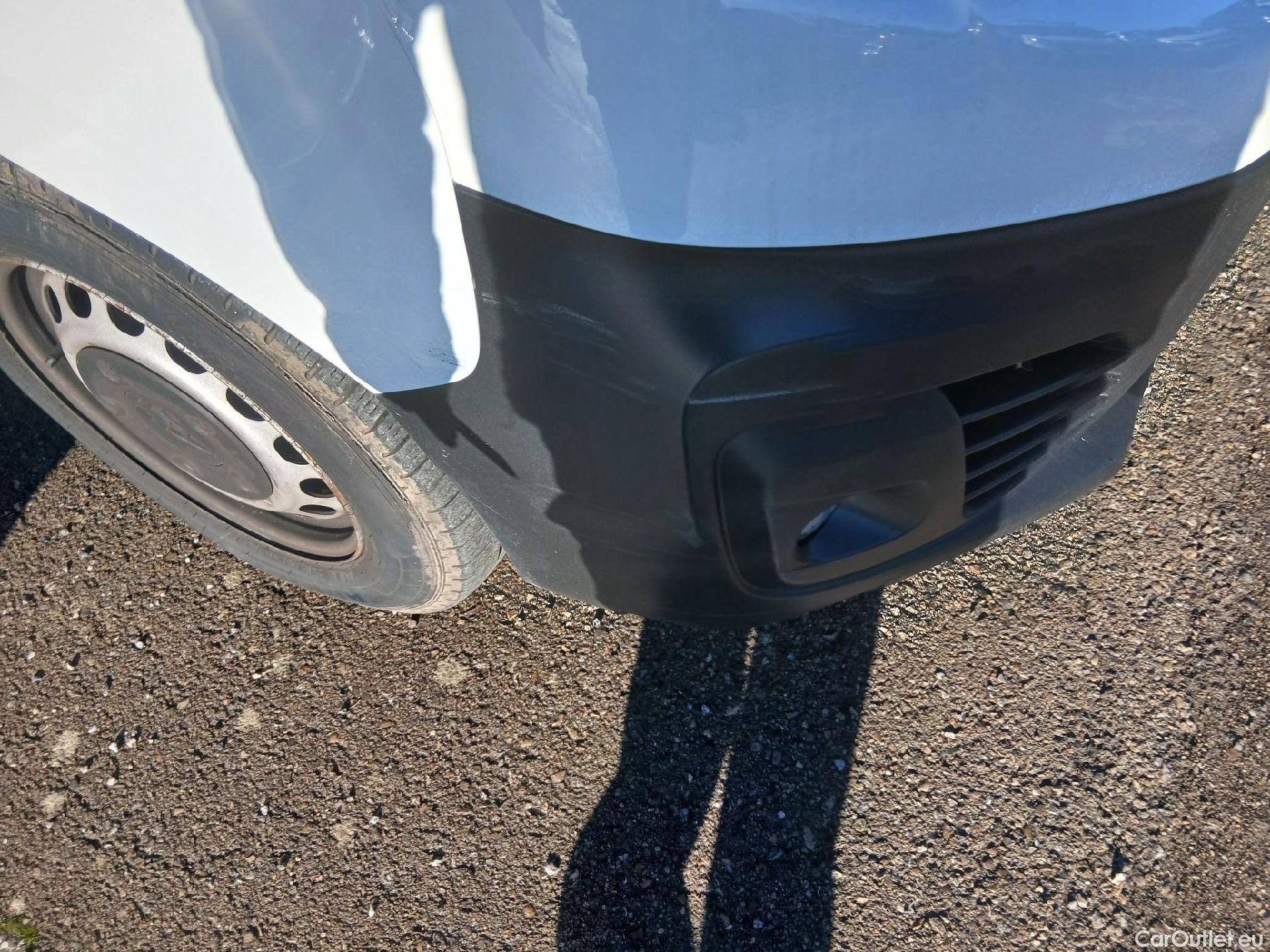  Peugeot  Expert PEUGEOT  / 2016 / 4P / furgón Furgón Premium 1.5 BlueHDi 100 Standard (AC) #1