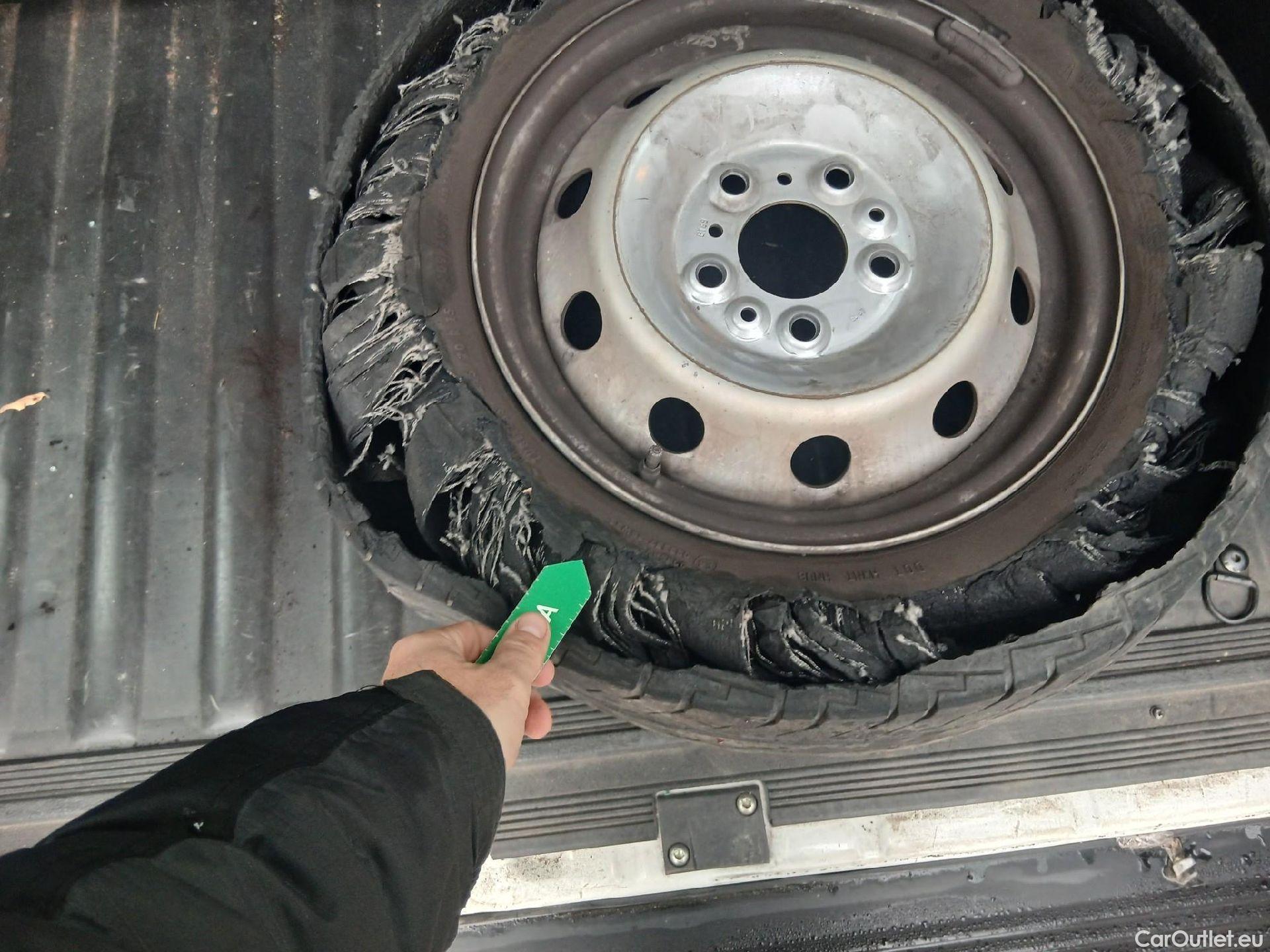  Peugeot  Boxer PEUGEOT  / 2014 / 4P / combi Combi 5/9 Pl 330 L1H1 BlueHDi 88KW (120) #48