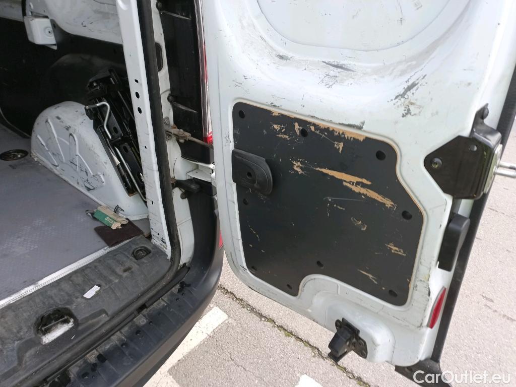  Renault  Kangoo RENAULT  Furgón/2013/3P/furgón derivado de turismo Profesional Blue dCi 70kW (95CV) #15