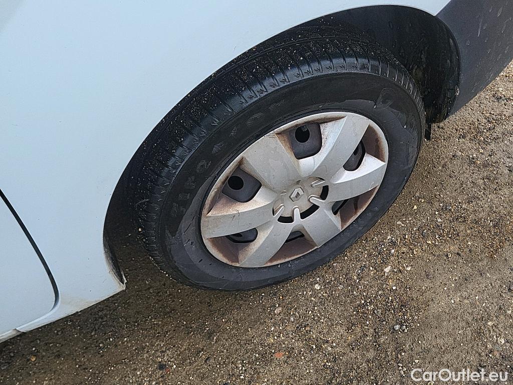  Renault  Kangoo RENAULT  Combi / 2013 / 4P / combi Profesional M1-AF En. dCi 66kW (90CV) E6 #41