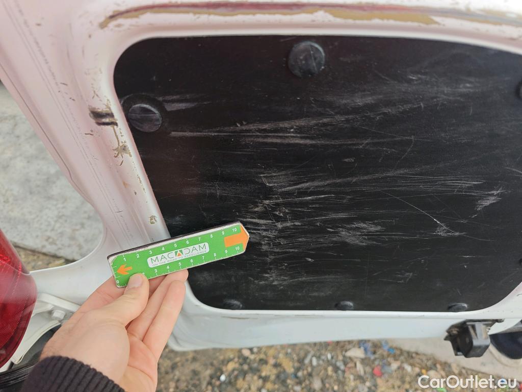  Peugeot  Partner PEUGEOT  / 2018 / 3P / furgón derivado de turismo Pro Standard 600kg BlueHDi 73kW (AC) #71