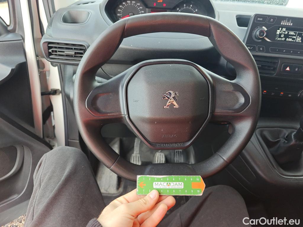  Peugeot  Partner PEUGEOT  / 2018 / 3P / furgón derivado de turismo Pro Standard 600kg BlueHDi 73kW (AC) #67