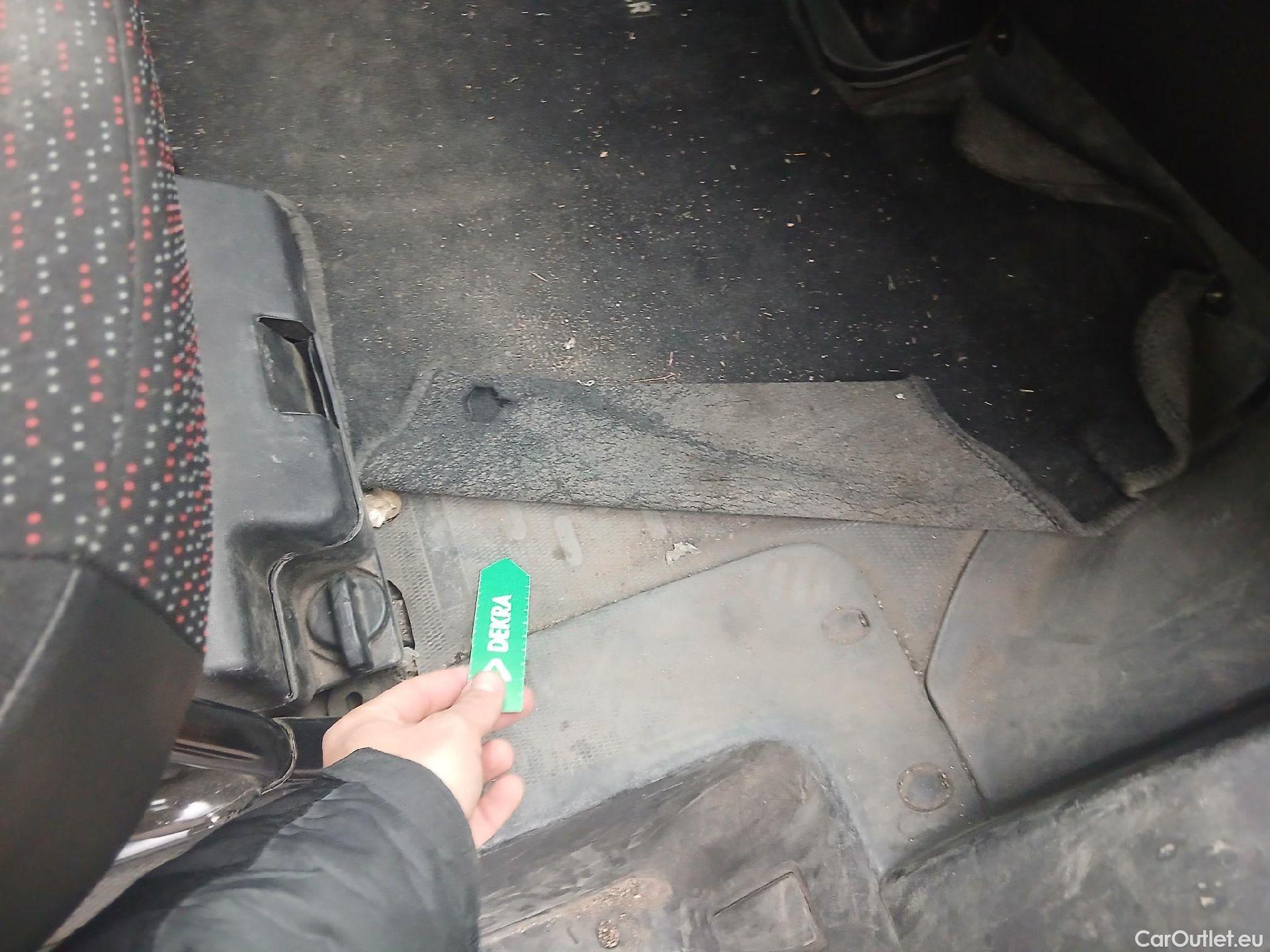  Peugeot  Boxer PEUGEOT  / 2014 / 4P / combi Combi 5/9 Pl 330 L1H1 BlueHDi 88KW (120) #47