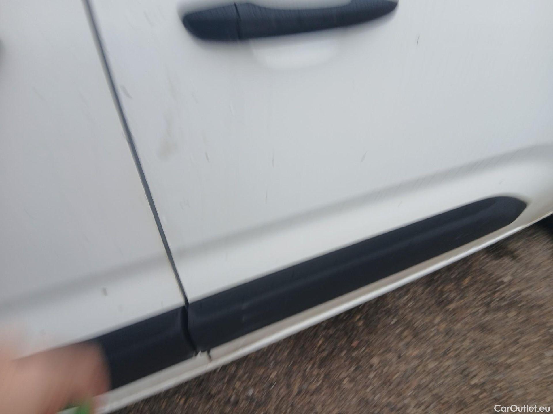  Peugeot  Partner PEUGEOT  / 2018 / 4P / furgón derivado de turismo Premium Standard 600kg BlueHDi 73kW (AC) #27