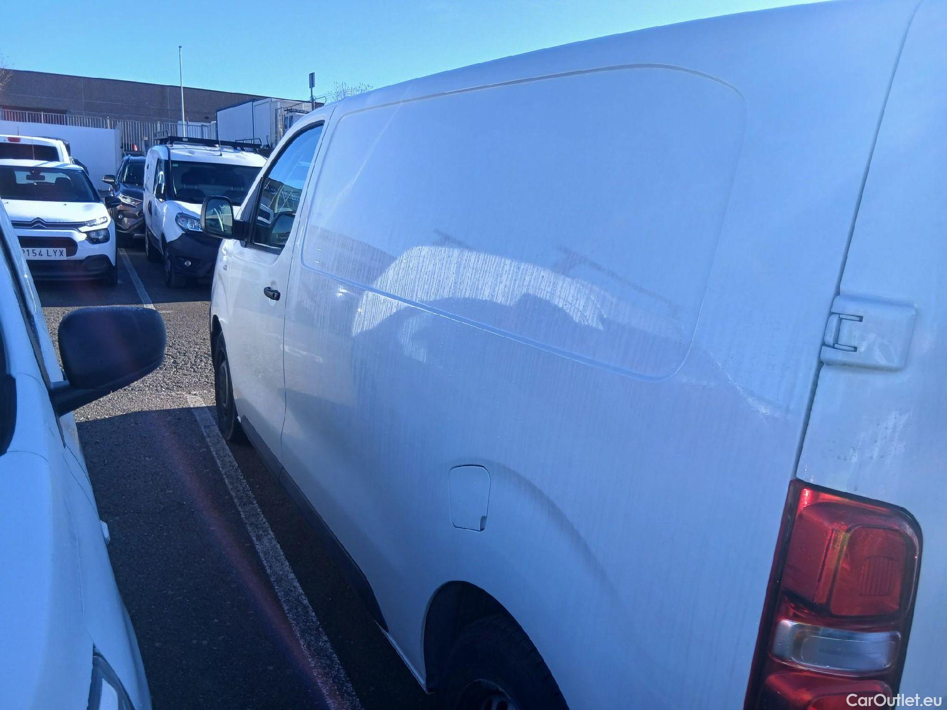  Peugeot  Expert PEUGEOT  / 2016 / 4P / furgón Furgón Premium 1.5 BlueHDi 100 Standard (AC) #11