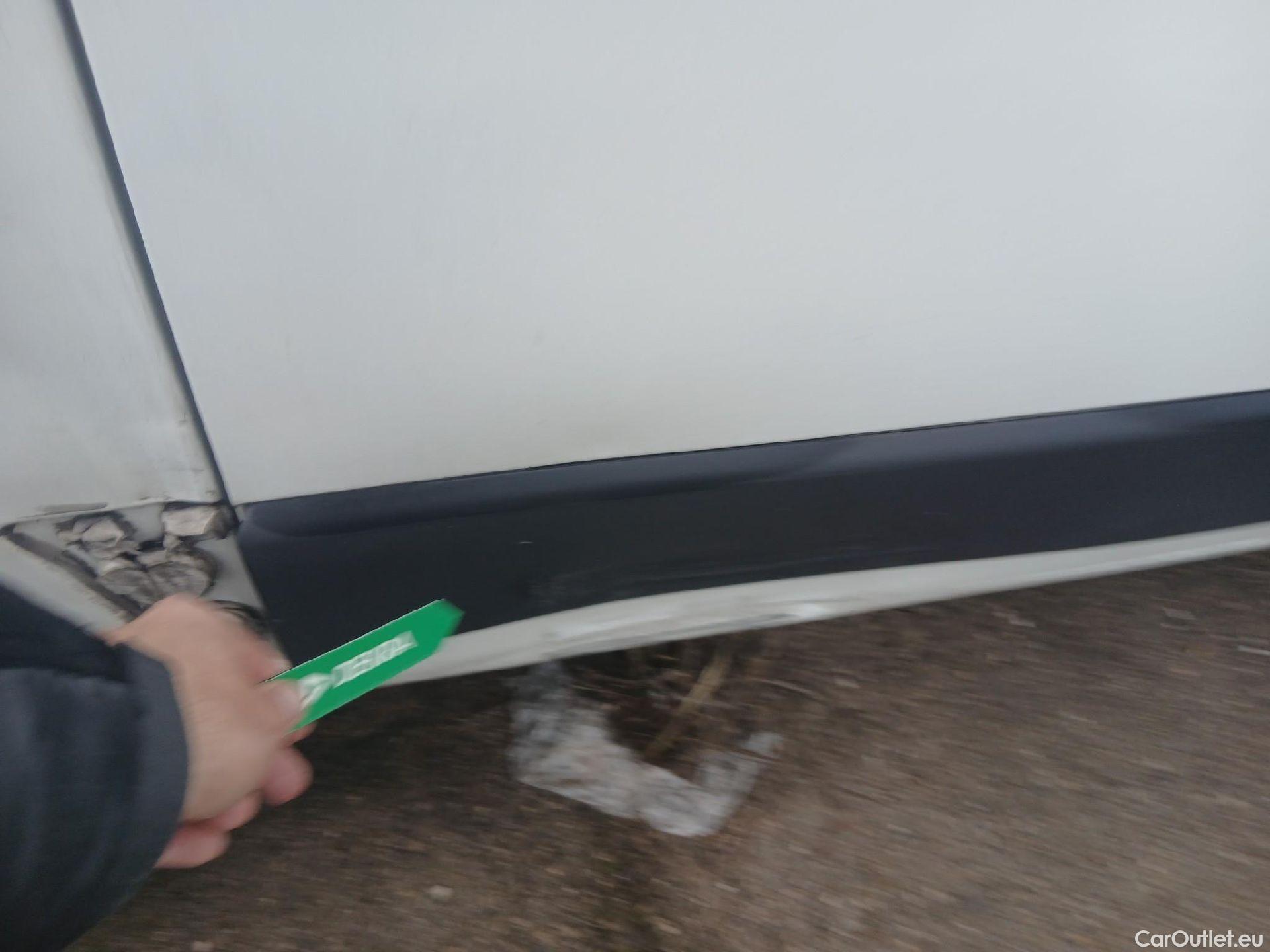  Peugeot  Boxer PEUGEOT  / 2014 / 4P / combi Combi 5/9 Pl 330 L1H1 BlueHDi 88KW (120) #32