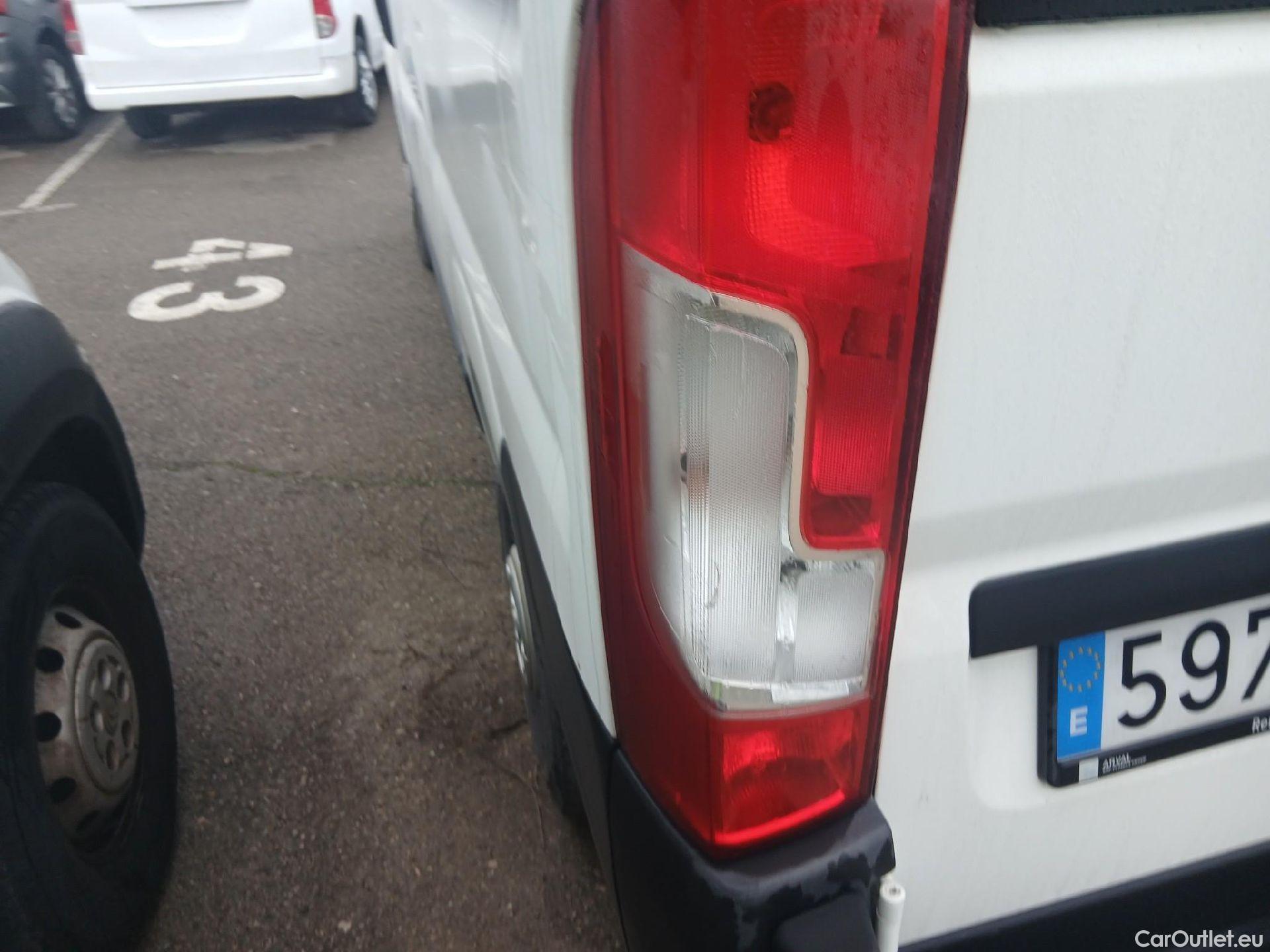  Peugeot  Boxer PEUGEOT  / 2014 / 4P / combi Combi 5/9 Pl 330 L1H1 BlueHDi 88KW (120) #20