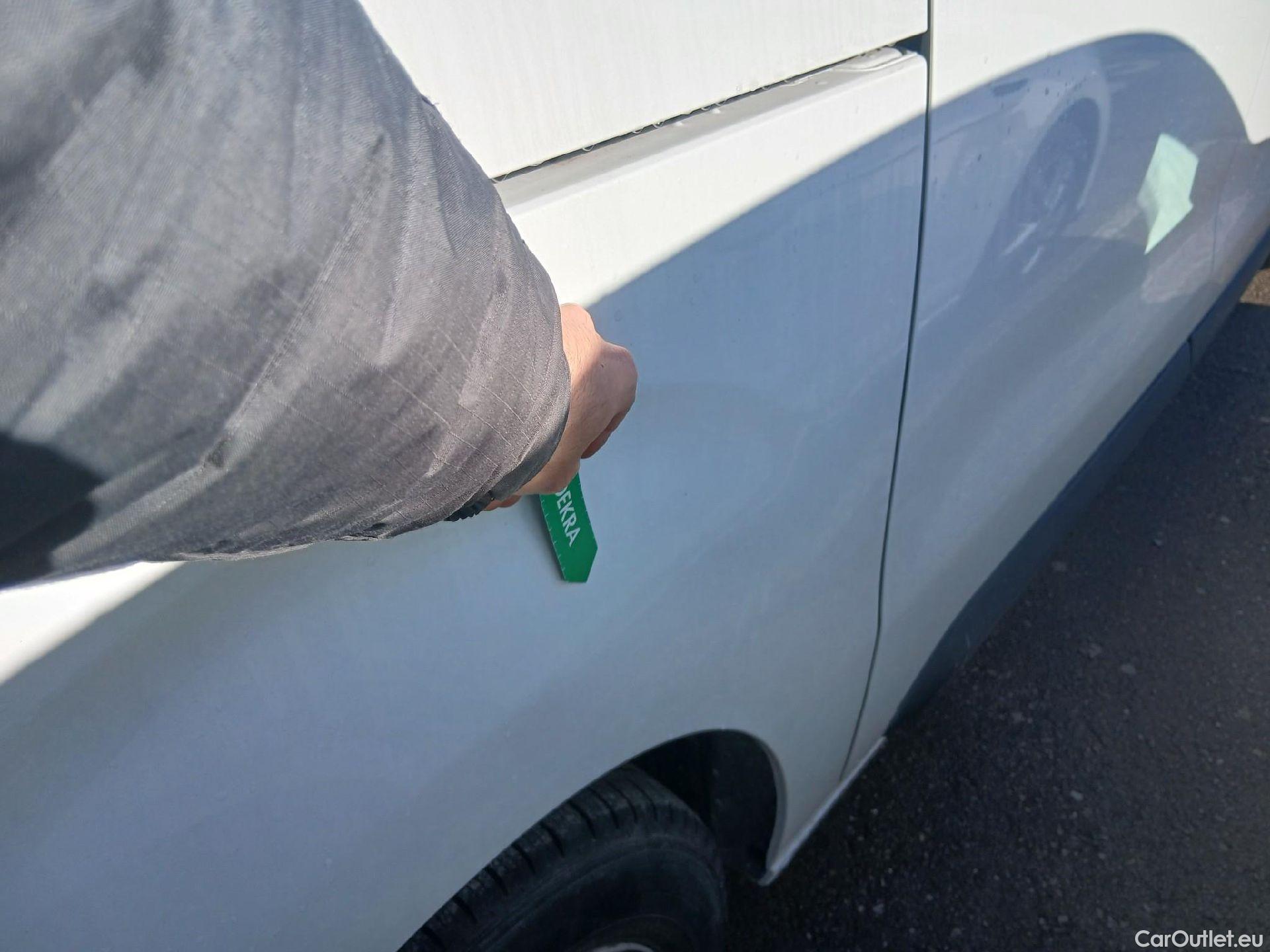  Peugeot  Expert PEUGEOT  / 2016 / 4P / furgón Furgón Premium 1.5 BlueHDi 100 Standard (AC) #20