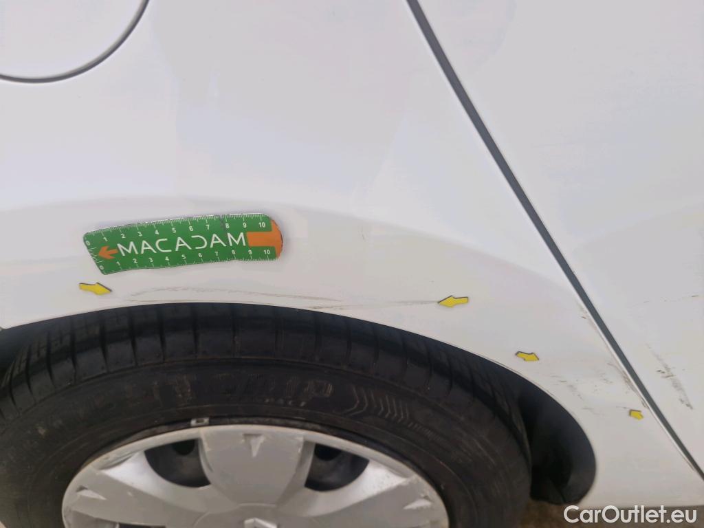  Renault  Clio  IV Air MediaNav 1.5 dCi 75CV BVM5 E6 #22