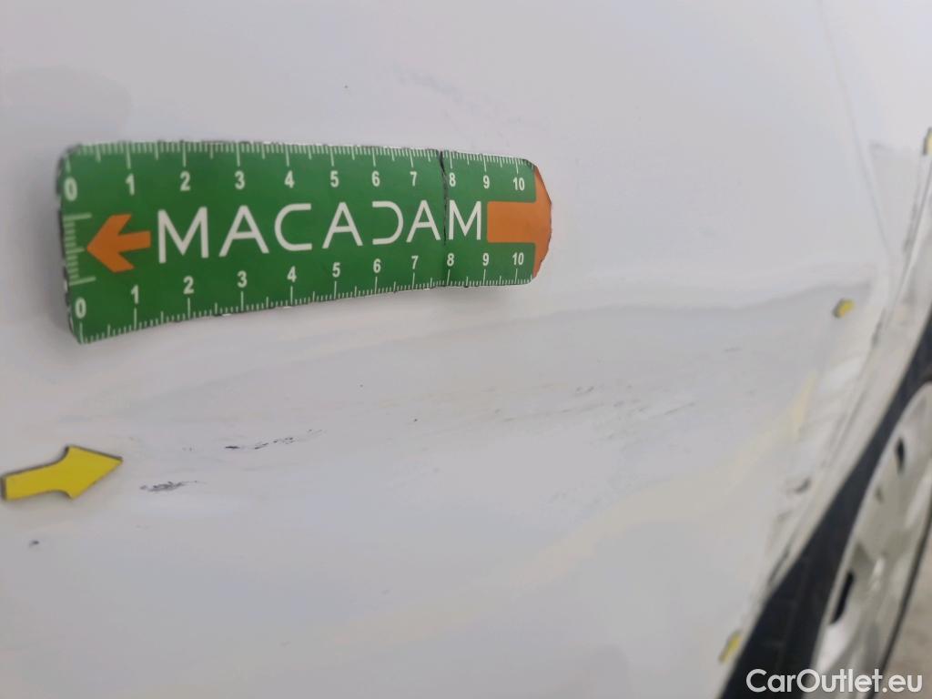  Renault  Clio  IV Air MediaNav 1.5 dCi 75CV BVM5 E6 #9