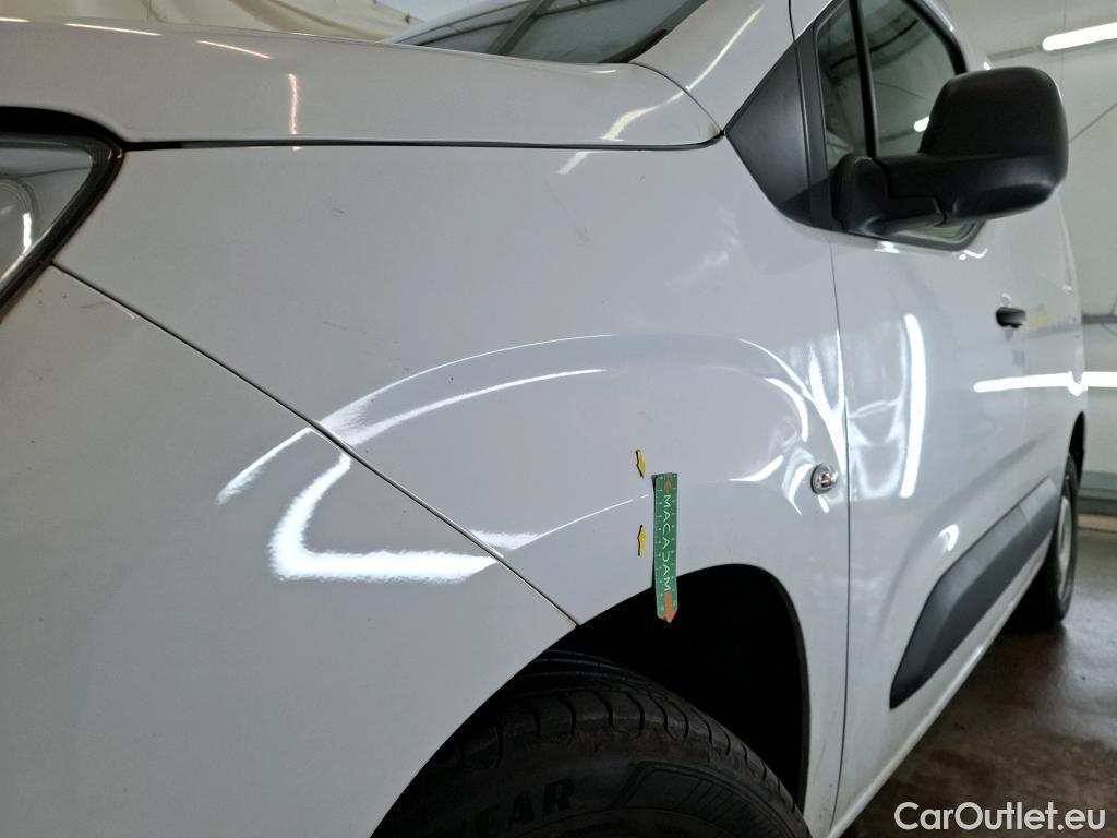  Opel  Combo OPEL  / 2018 / 4P / Fourgonnette 1.5 diesel 100chL1H1/augmen CARGO PACK C #12