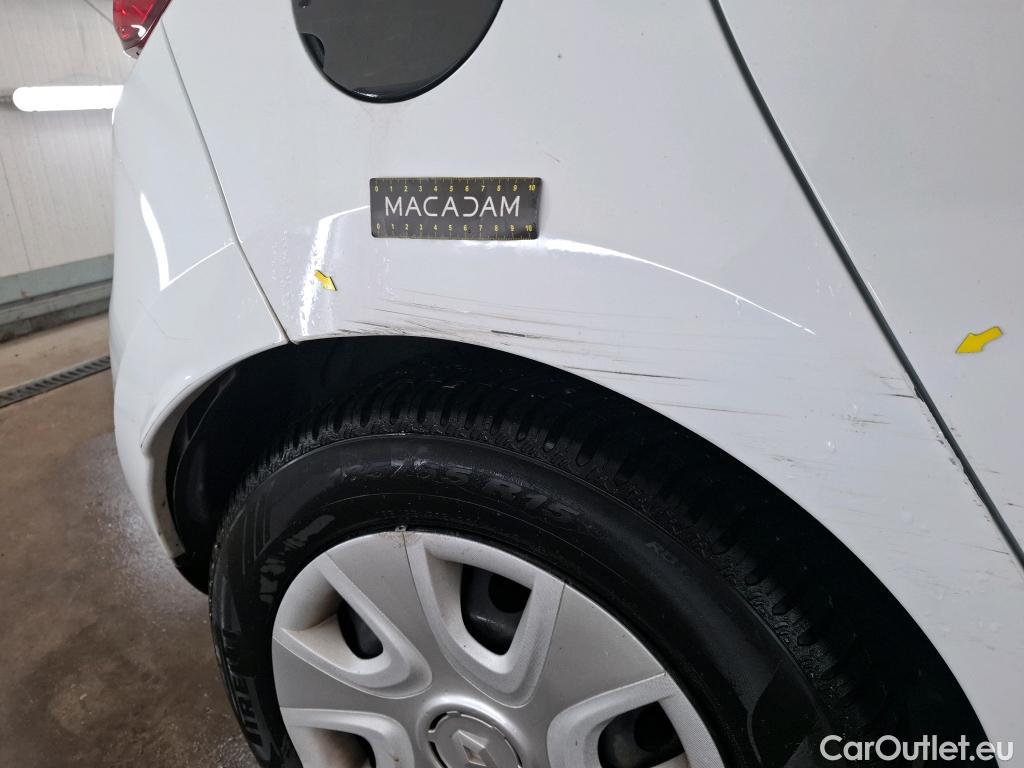  Renault  Clio  IV Air 1.5 dCi 75CV BVM5 E6 #17