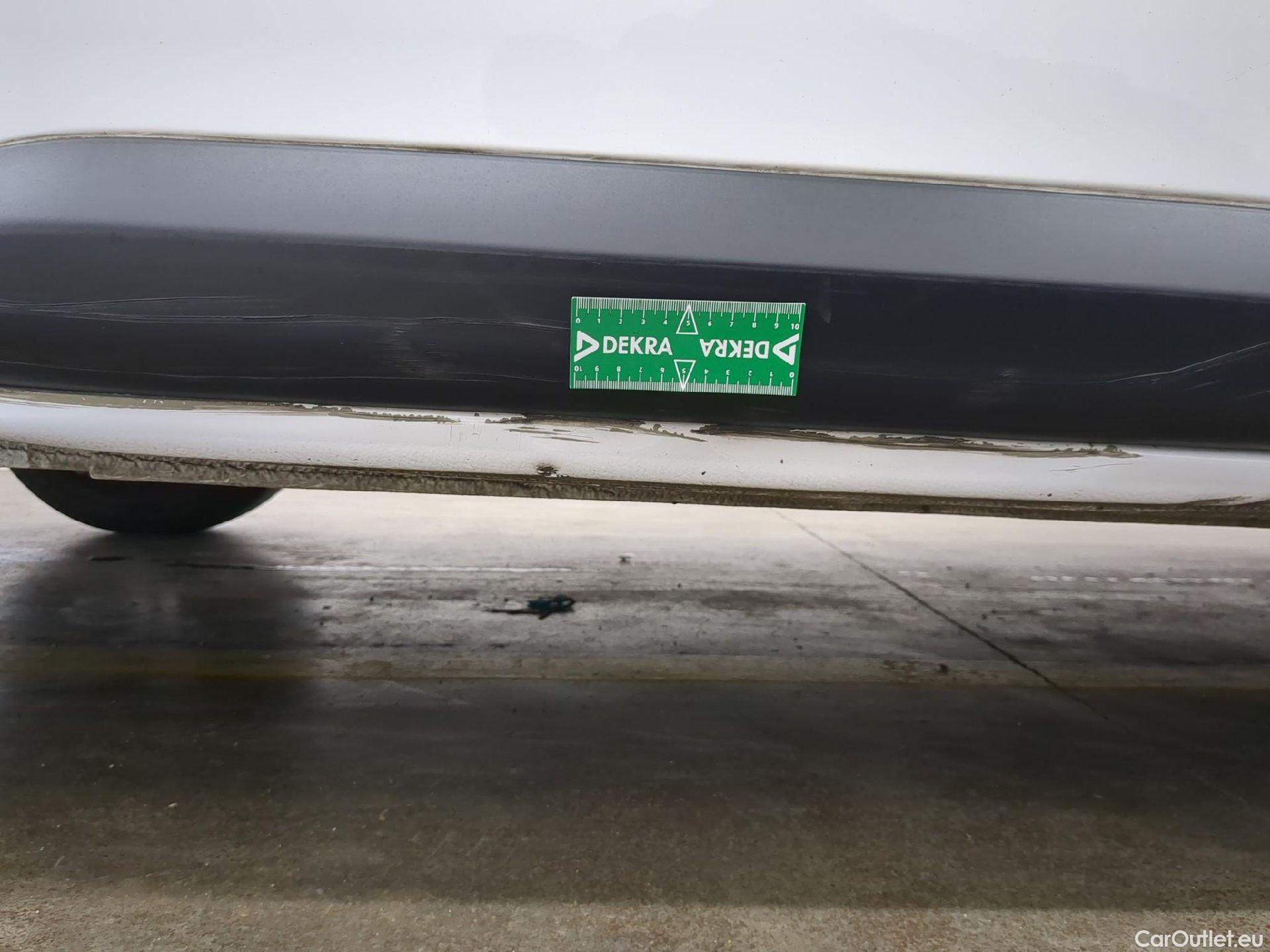  Peugeot  Expert  Fourgon Premium L1 1.5 HDi 100CV BVM6 E6d #20