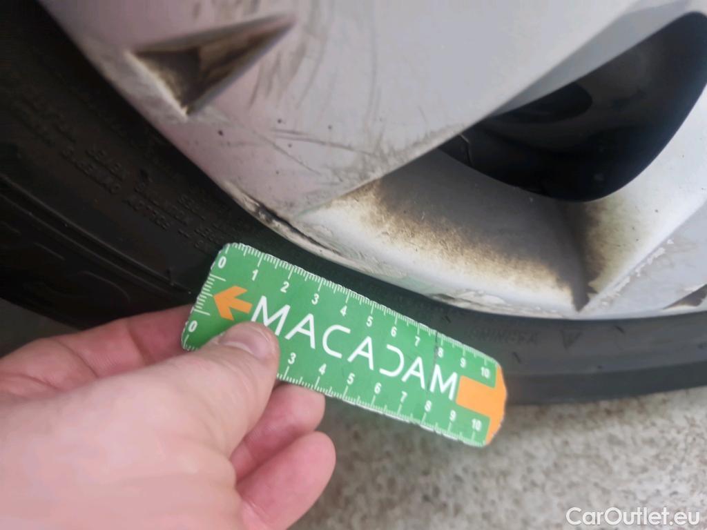  Renault  Clio  IV Air MediaNav 1.5 dCi 75CV BVM5 E6 #78