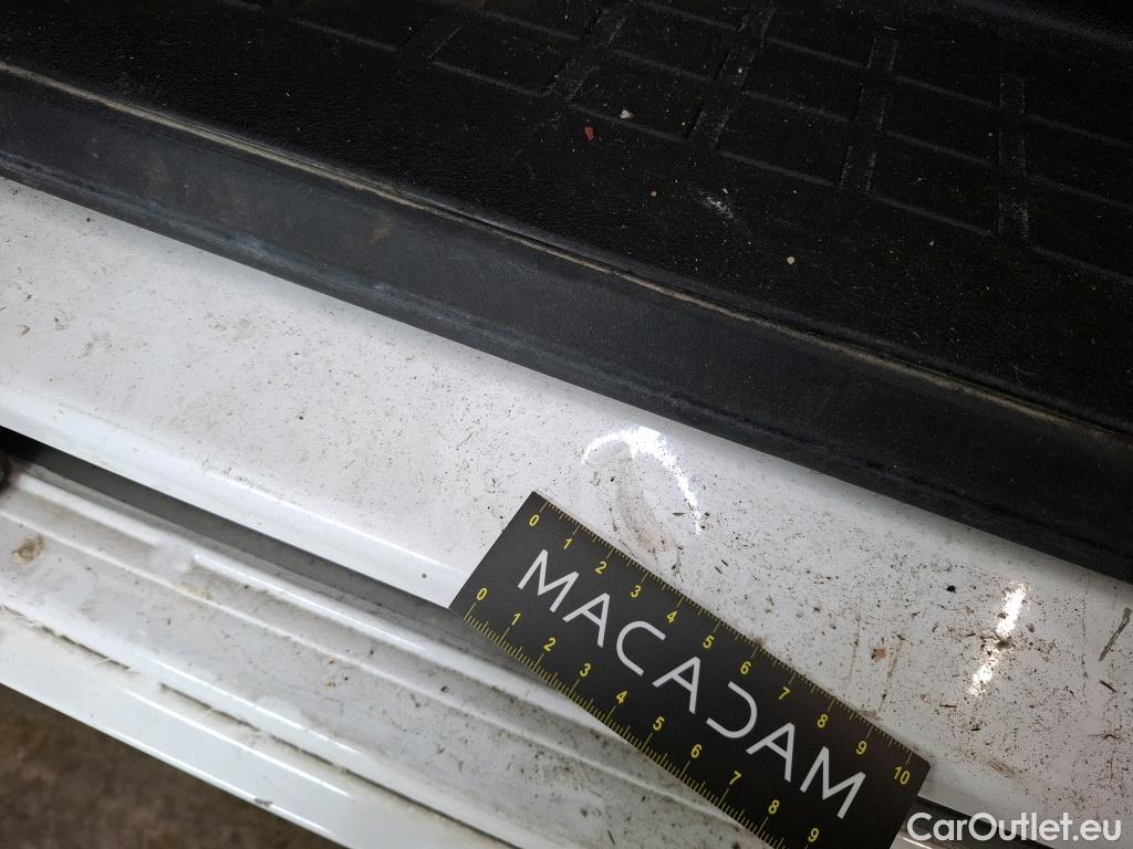  Peugeot  Expert  Fourgon Asphalt L2 2.0 HDi 120CV BVM6 E6dT #39