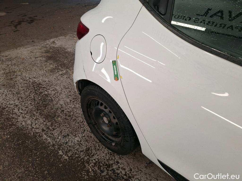  Renault  Clio  IV Air 1.5 dCi 75CV BVM5 E6 #31