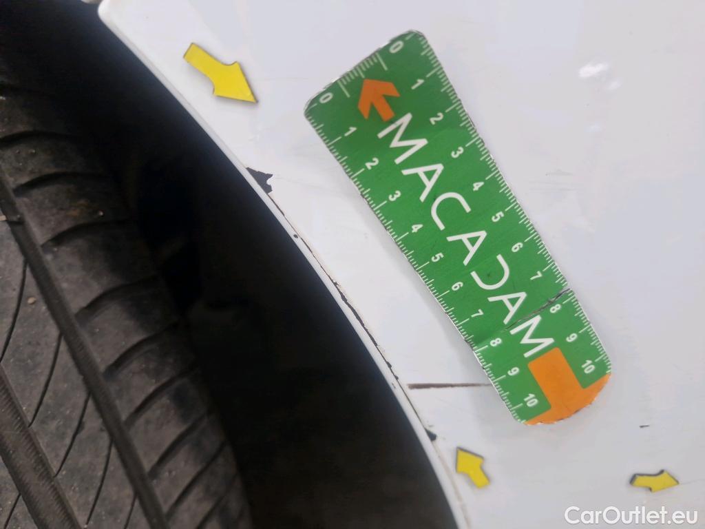  Renault  Clio  IV Air MediaNav 1.5 dCi 75CV BVM5 E6 #49