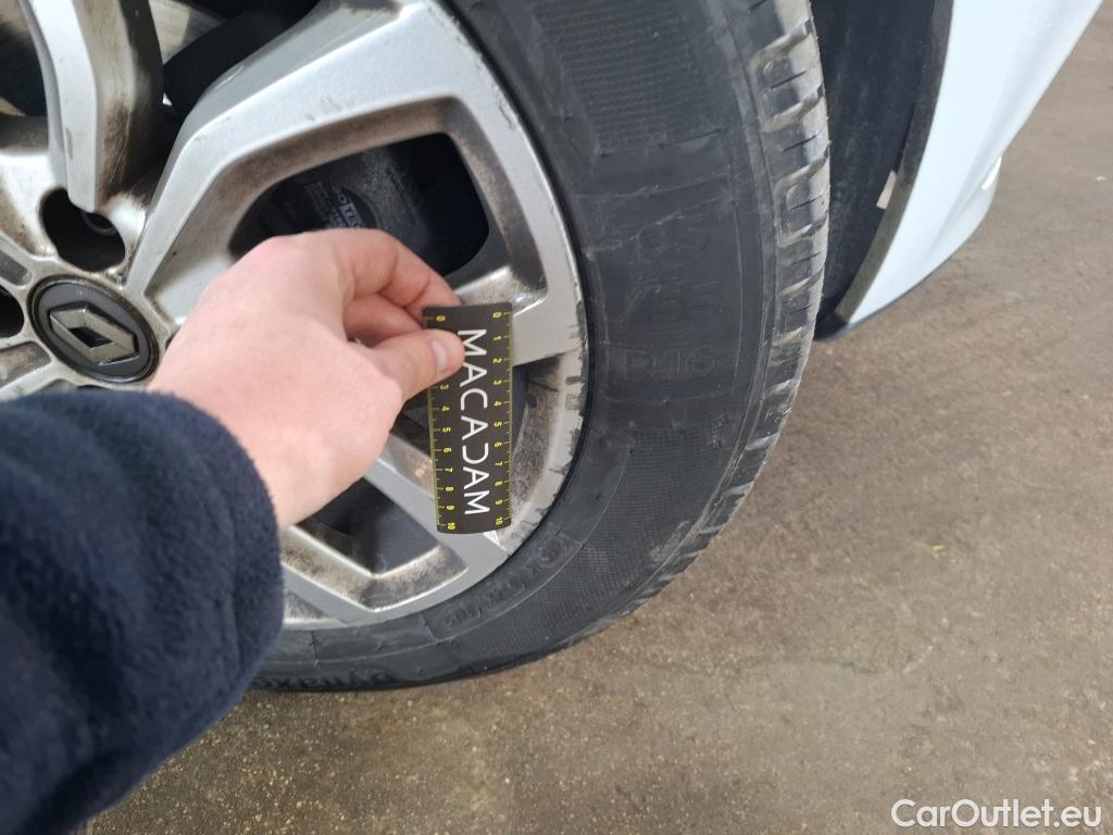  Renault  Clio  IV Business 1.5 dCi 90CV BVA6 E6 / TRANSFO VP/VF #29