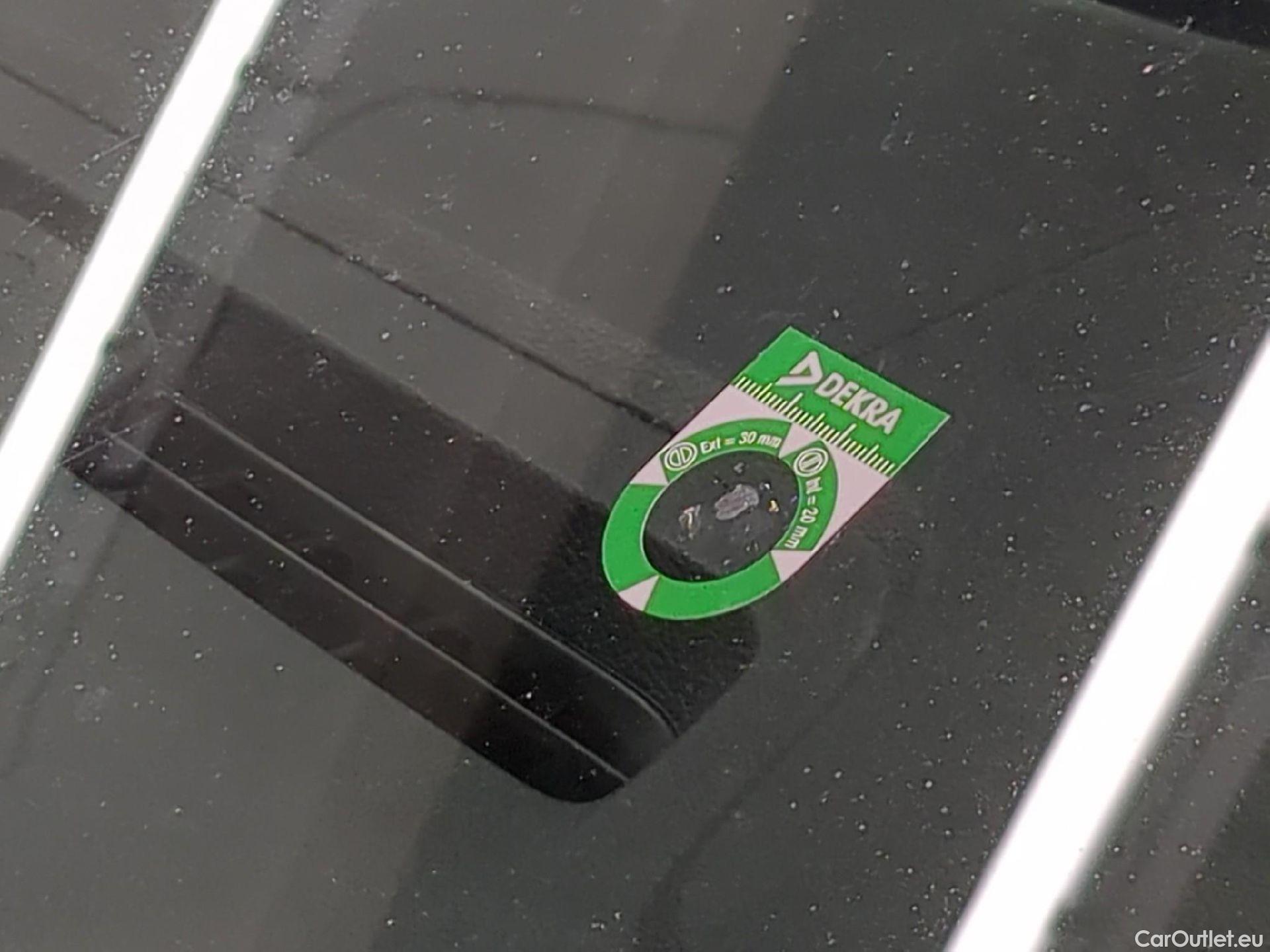  Peugeot  Expert  Fourgon Premium L1 1.5 HDi 100CV BVM6 E6d #44