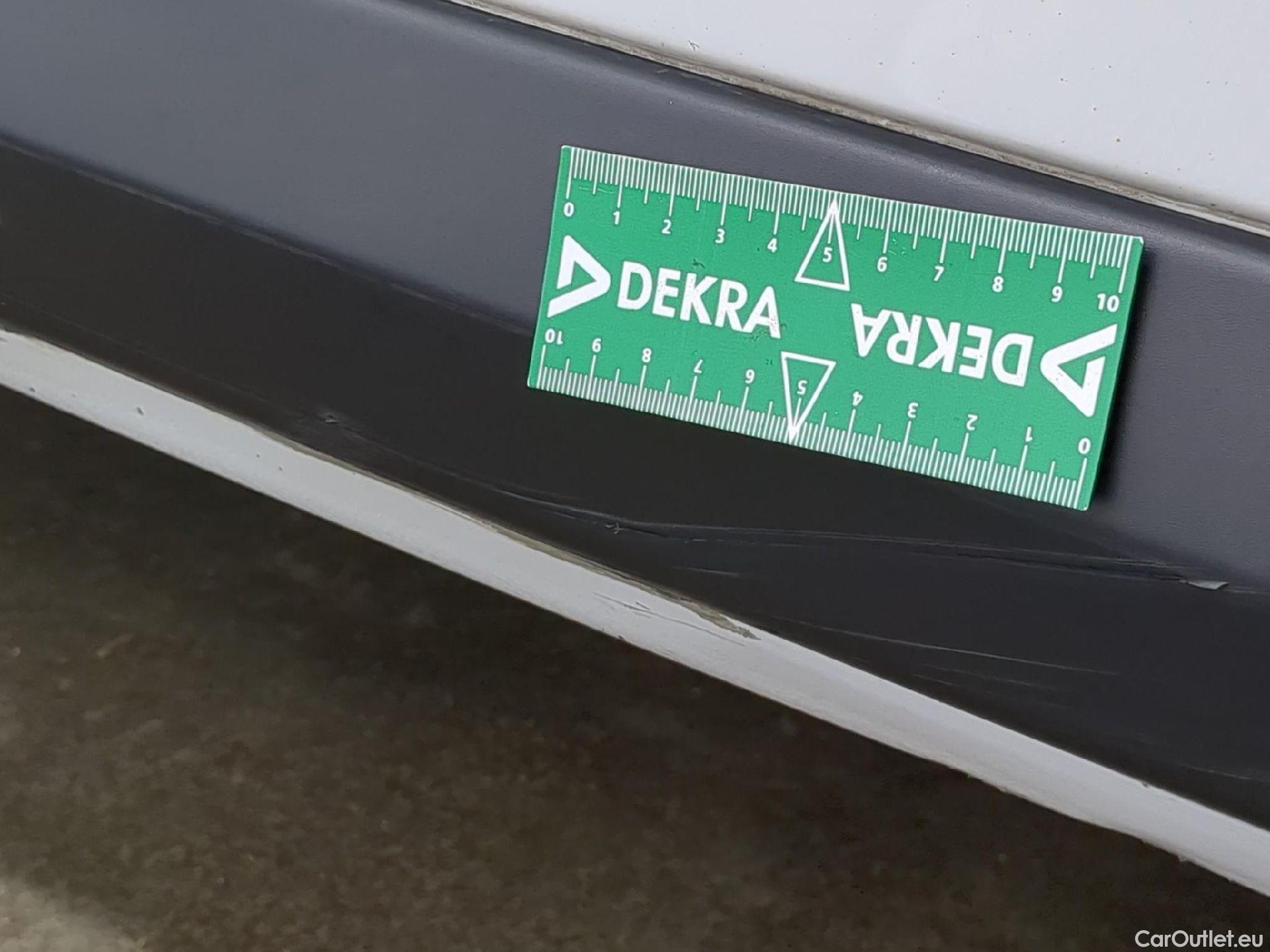  Peugeot  Expert  Fourgon Premium L1 1.5 HDi 100CV BVM6 E6d #18