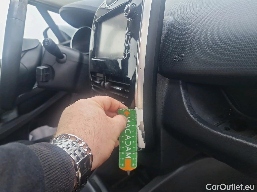  Renault  Clio  IV Air MediaNav 1.5 dCi 75CV BVM5 E6 #90