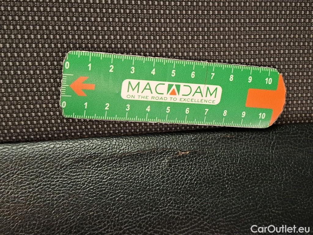  Peugeot  Expert  Fourgon Premium L2 2.0 HDi 120CV BVM6 E6dT #23