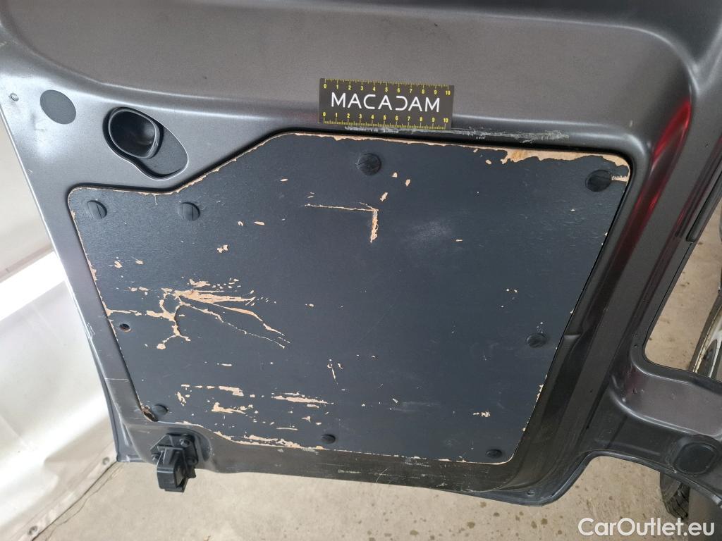  Opel  Vivaro OPEL  / 2019 / 4P / Fourgon tôlé 2.0 Diesel 120 ch Ptac aug L2 Pack clim #1