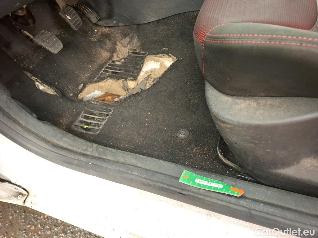  Renault  Clio  IV Air 1.5 dCi 75CV BVM5 E6 #59