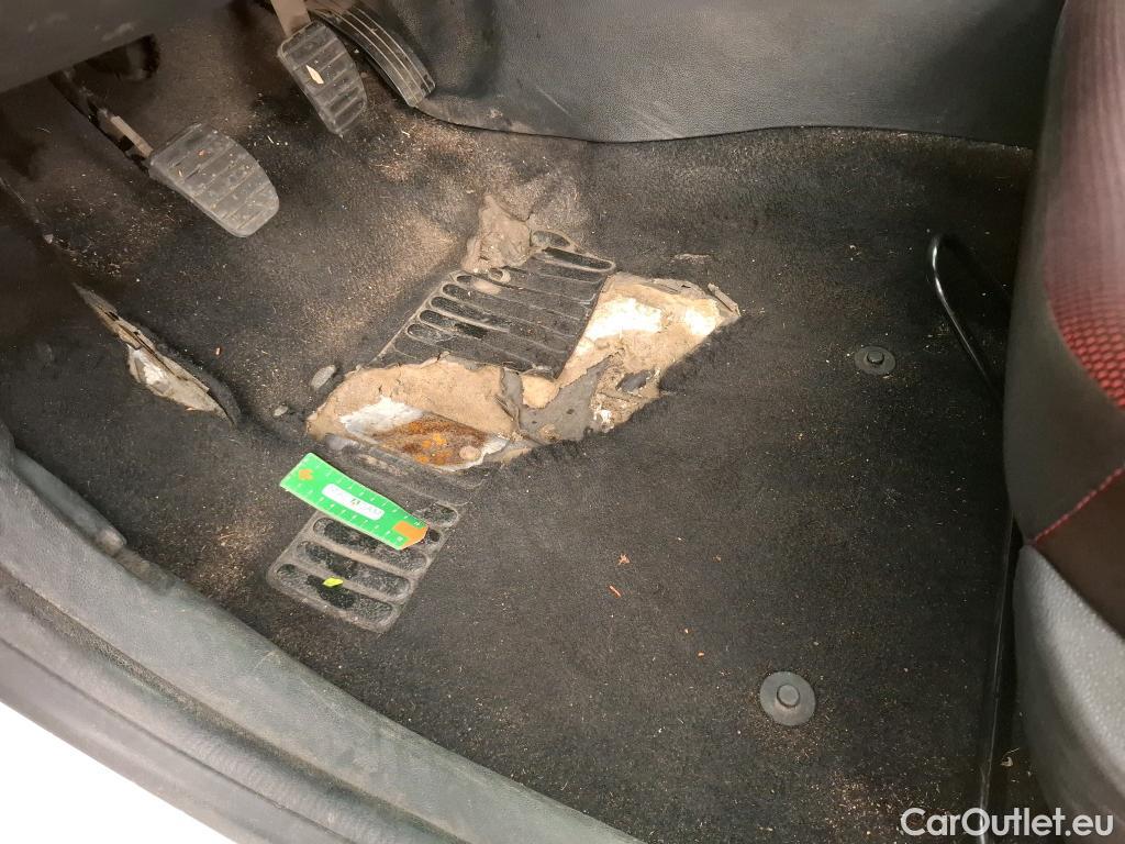  Renault  Clio  IV Air 1.5 dCi 75CV BVM5 E6 #10